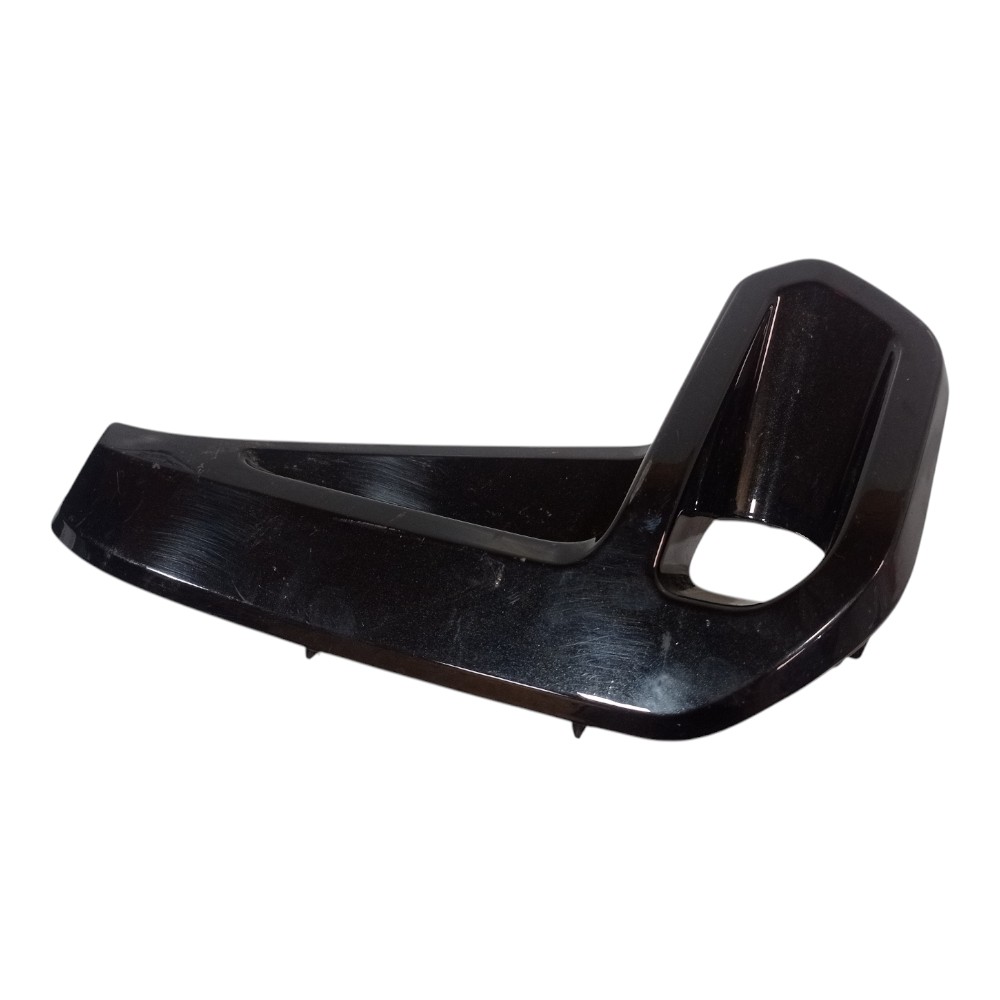 * MOLDURA FAROL MILHA DIREITA TOYOTA HILUX SRV 2016 A 2025