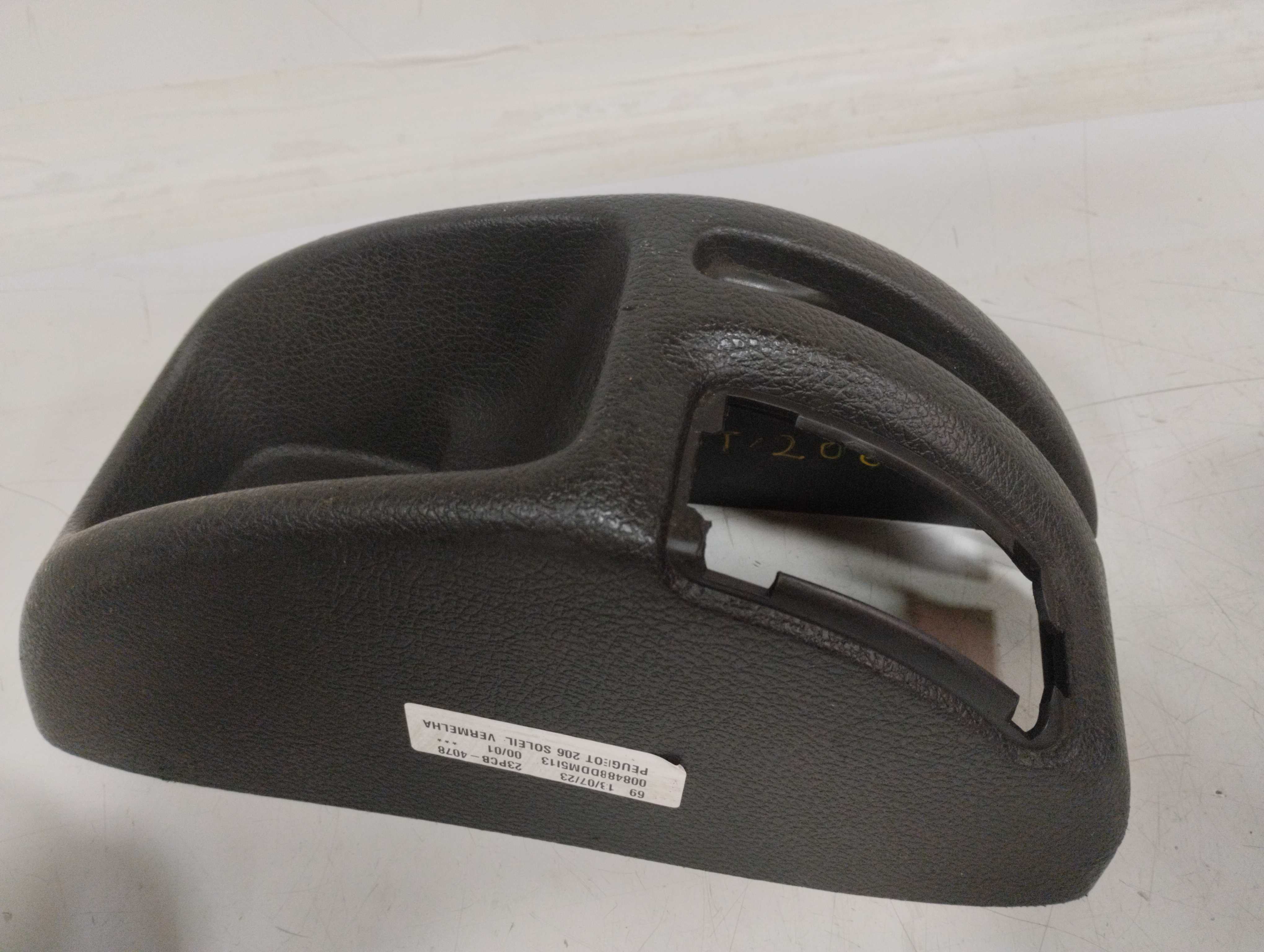 Acabamento moldura console Peugeot 206 2000 2
