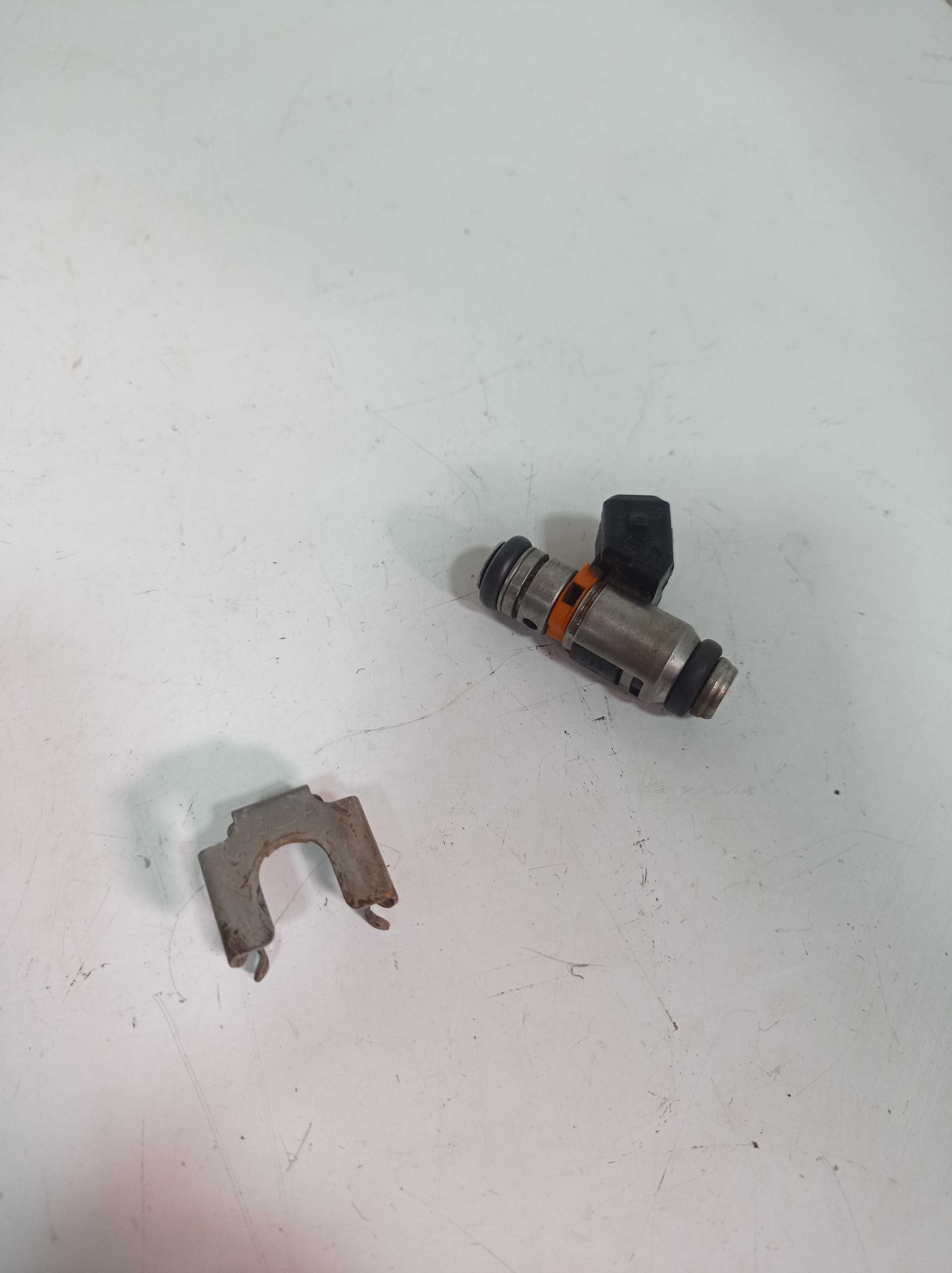 BICO INJETOR FORD ECOSPORT 2004 2005