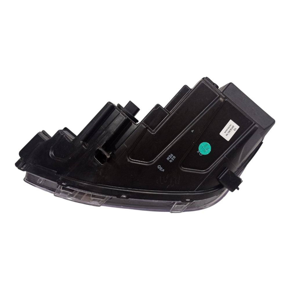 Farol Direito Gm Tracker 2021 A 2024 Com Led P Recuperar 8
