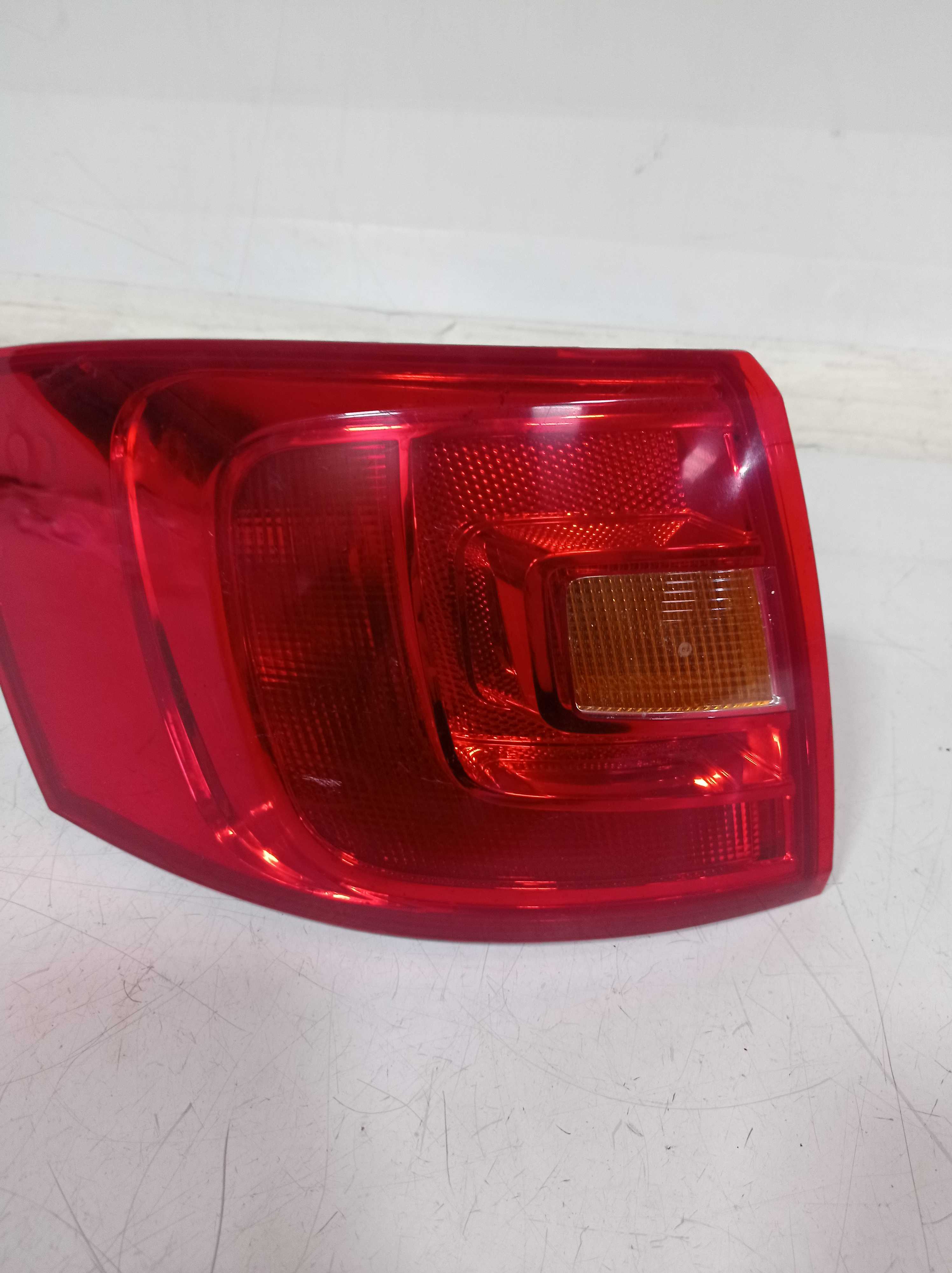 LANTERNA TRASEIRA CANTO ESQUERDO VW JETTA 2011 A 2014 2