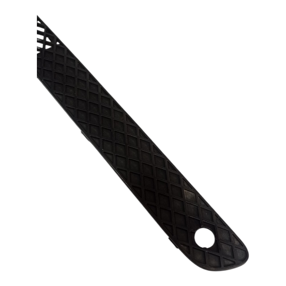 Friso Inferior Esquerdo Grade Mb Axor Original  Preto 2