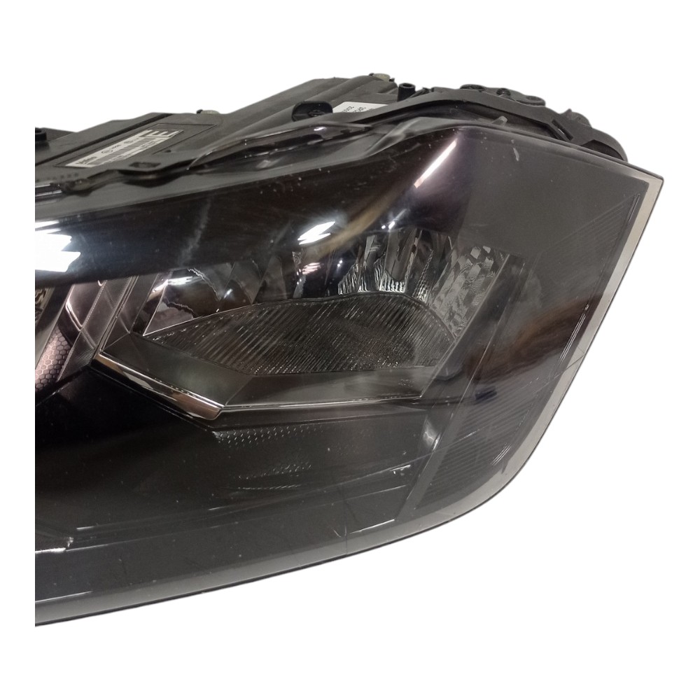 Farol Esquerdo Vw Polo 2019 Com Detalhe 2