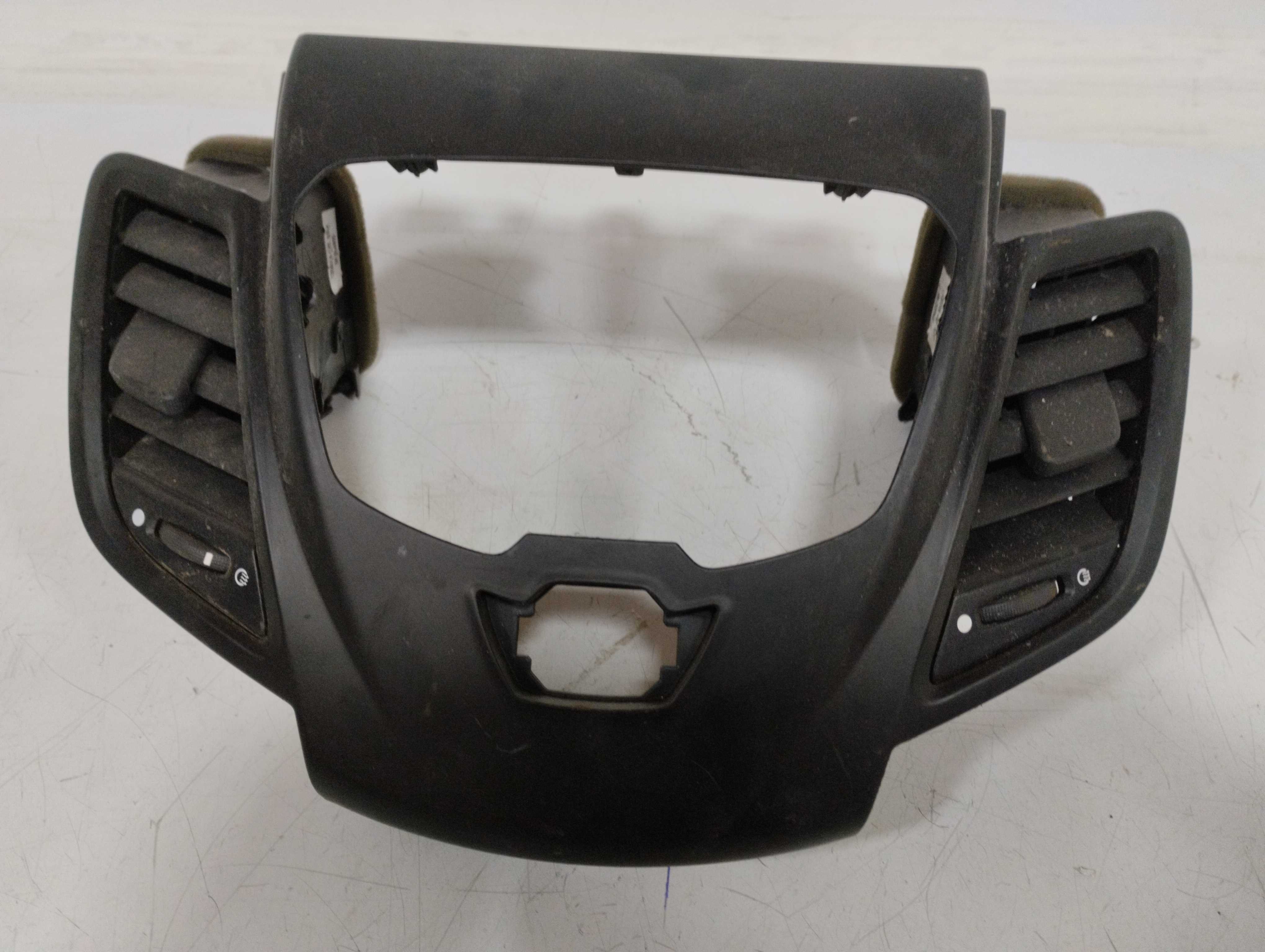 Moldura difusor Ford Fiesta 2016 2017 2