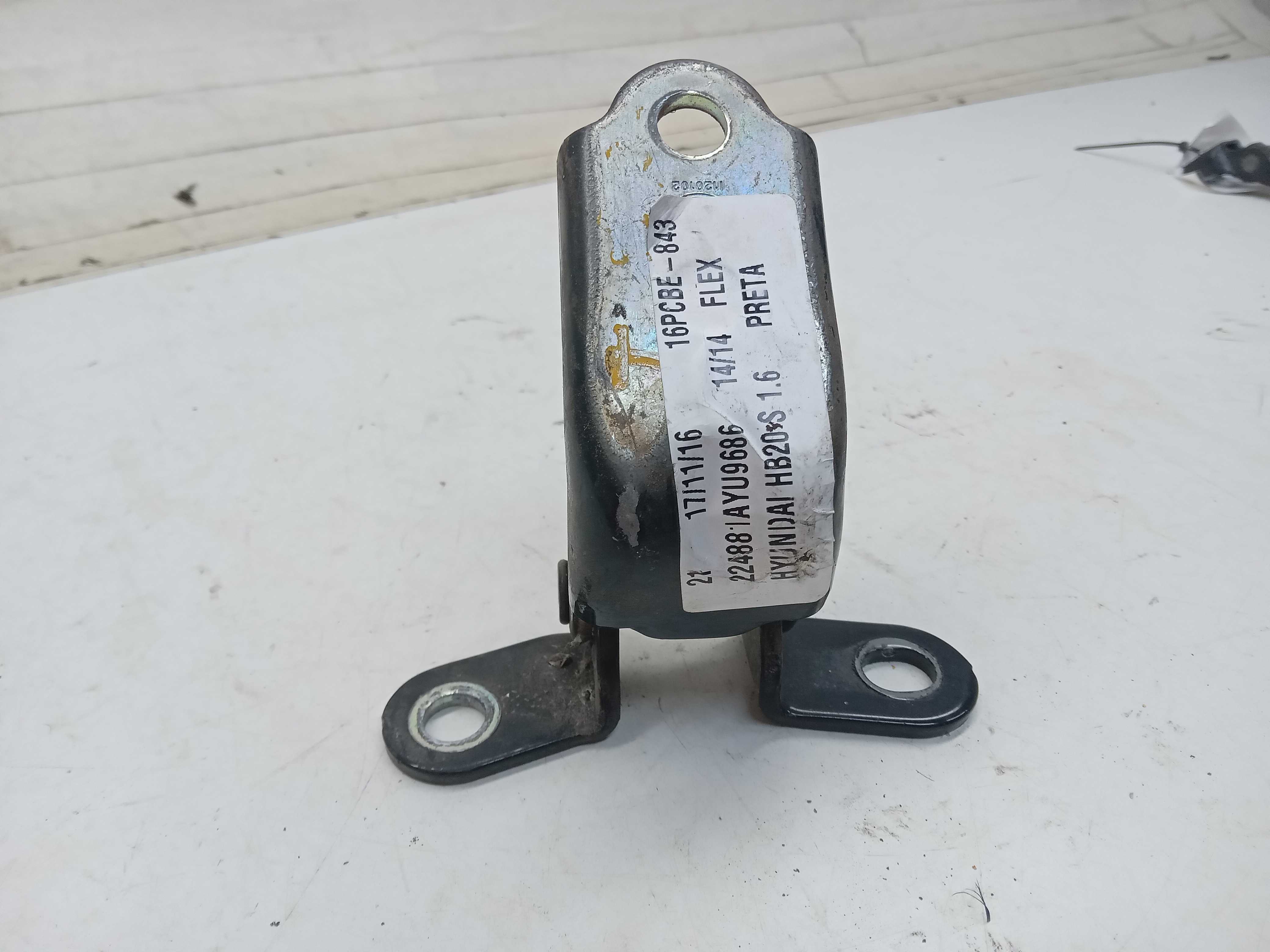 DOBRADIÇA INFERIOR PORTA DIANTEIRA HYUNDAI HB20 2014 1