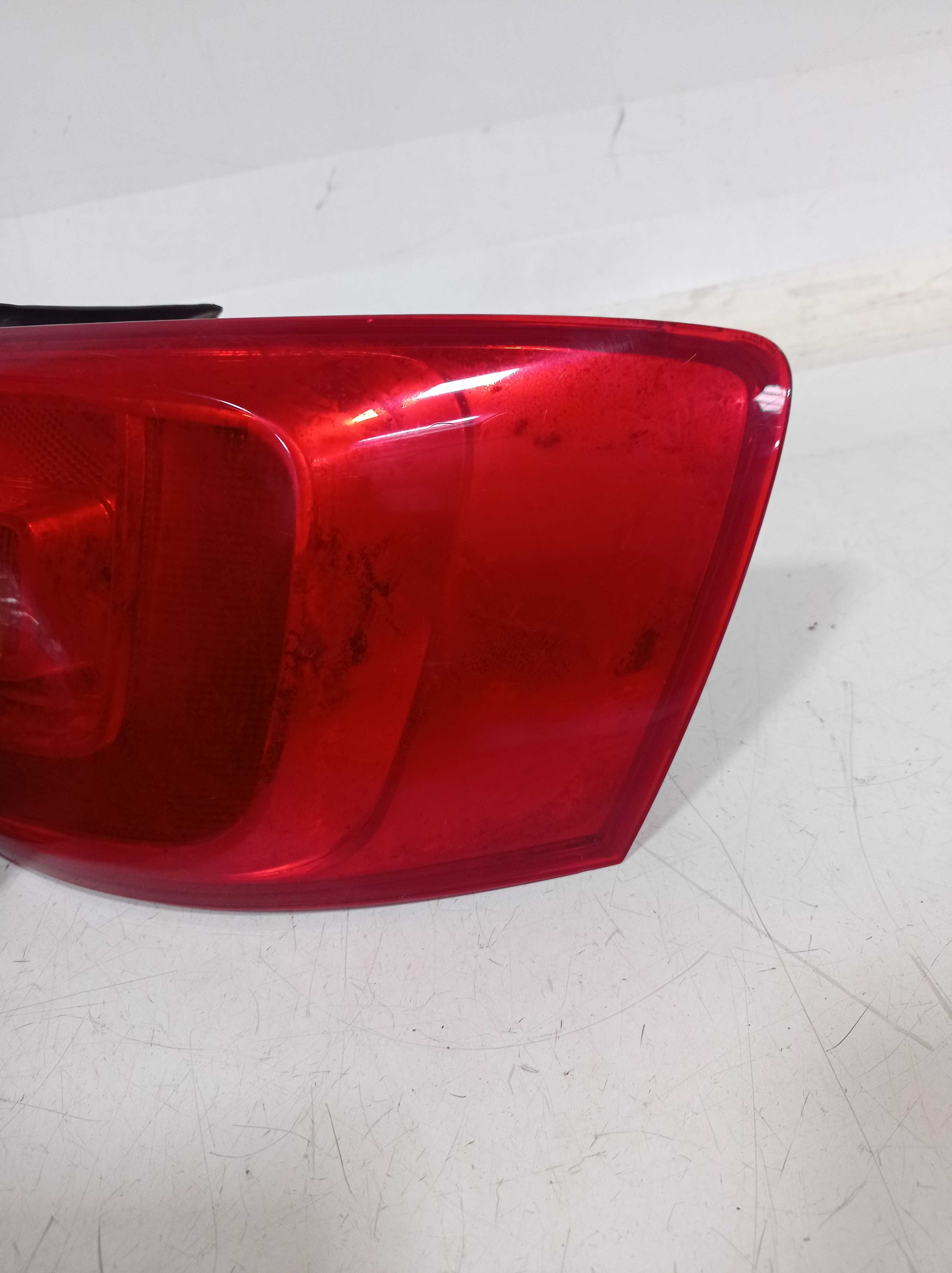 LANTERNA TRASEIRA ESQUERDA VOLKSWAGEN JETTA 2013 3