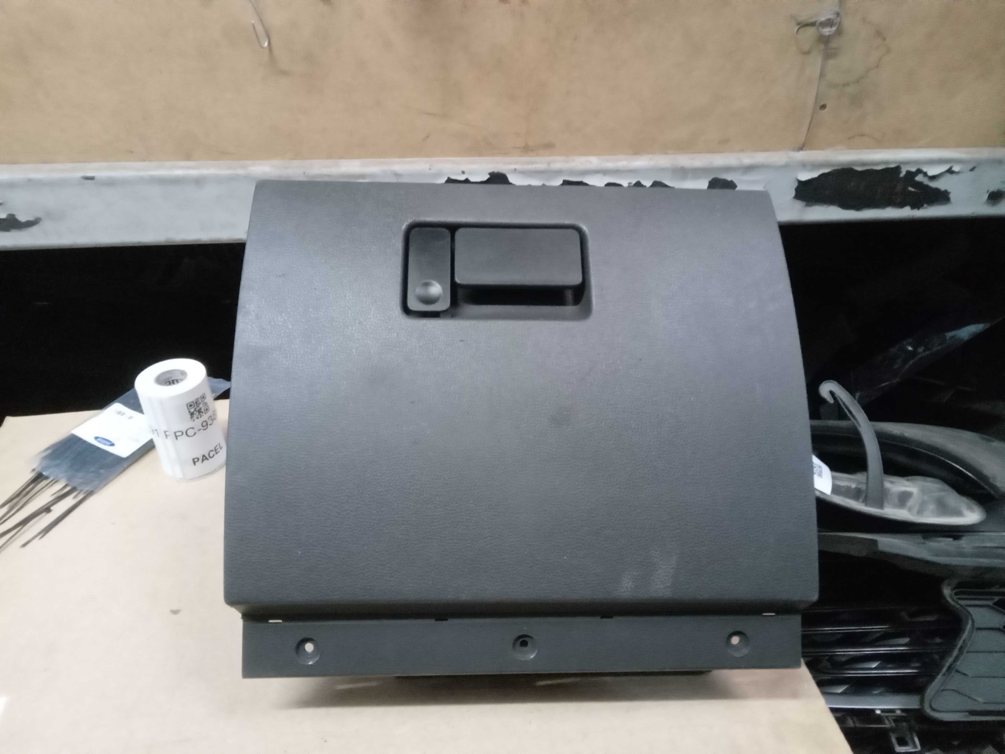 TAMPA PORTA LUVAS FORD ECOSPORT 2003 A 2009 3