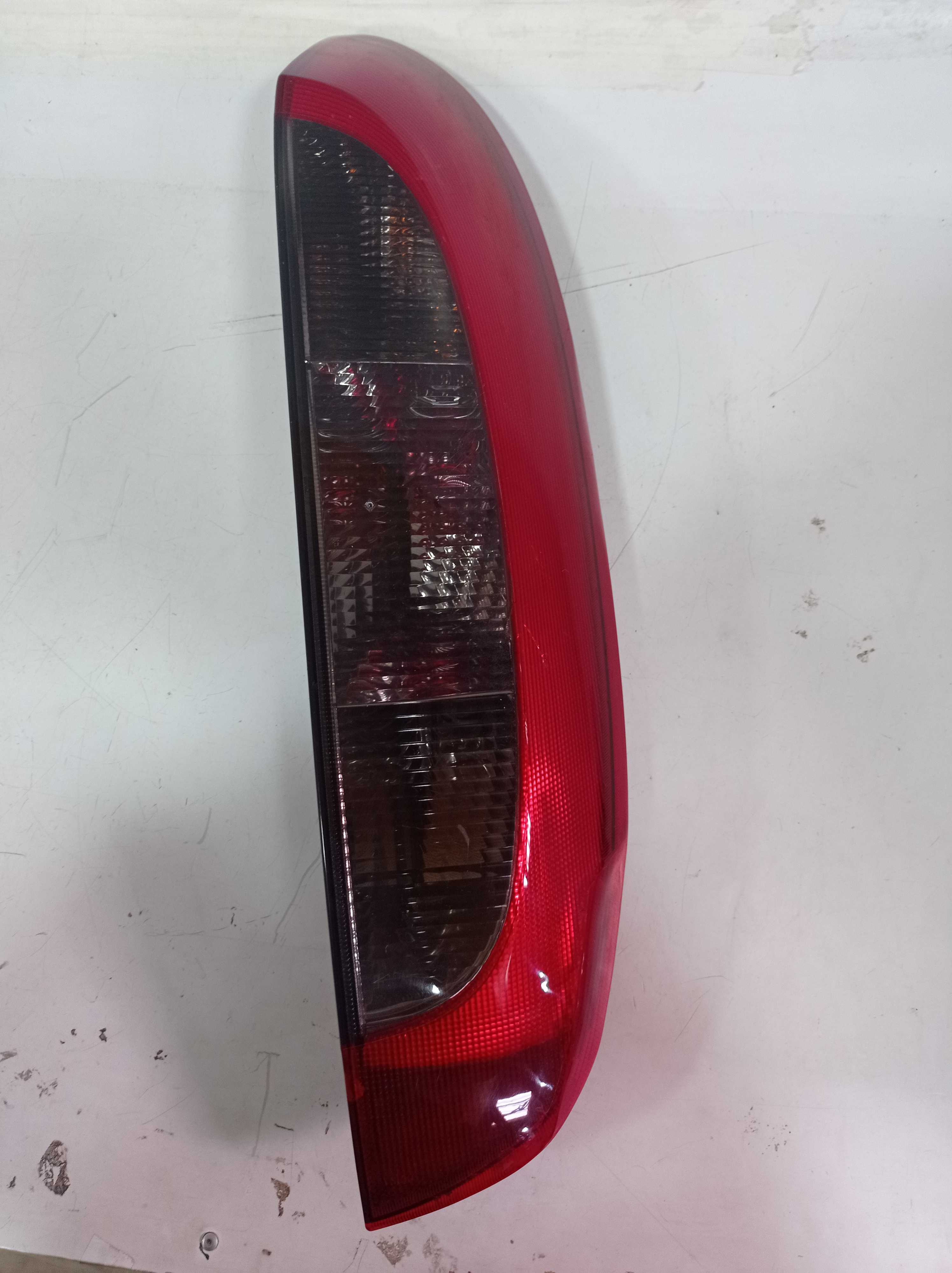 LANTERNA TRASEIRA DIREITA GM CORSA MONTANA 2003 RECUPERADA 1