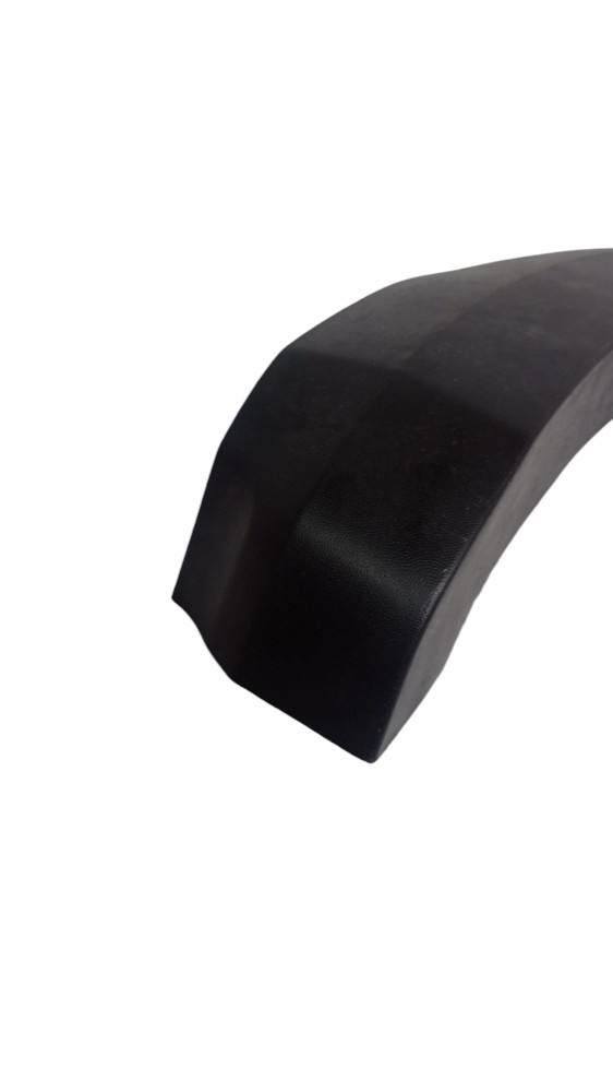 Moldura Parachoque Traseiro Direito Saveiro Cross G6 14 A 16 4