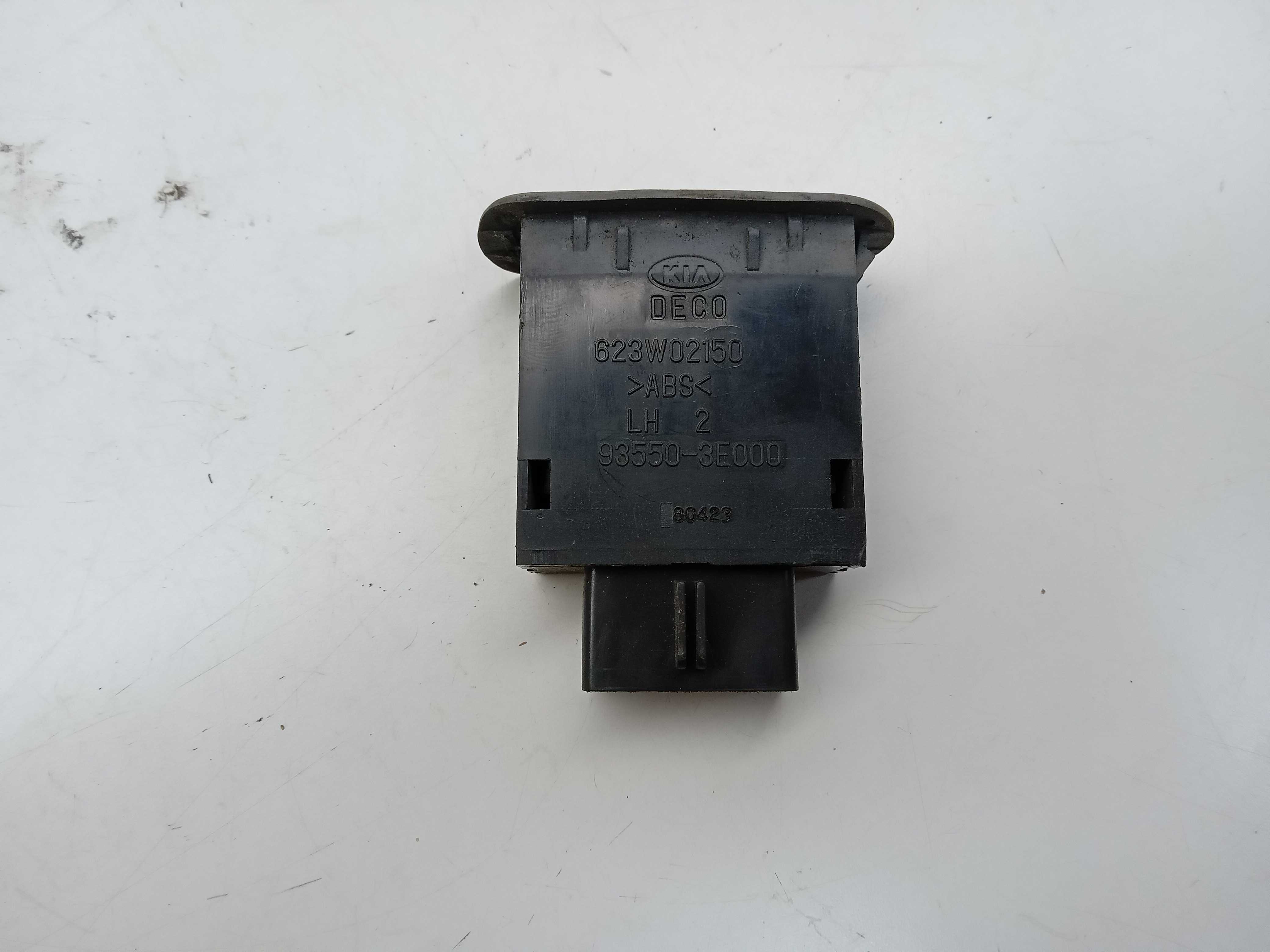 BOTAO TANQUE COMBUSTIVEL E PORTA MALAS KIA SORENTO 1