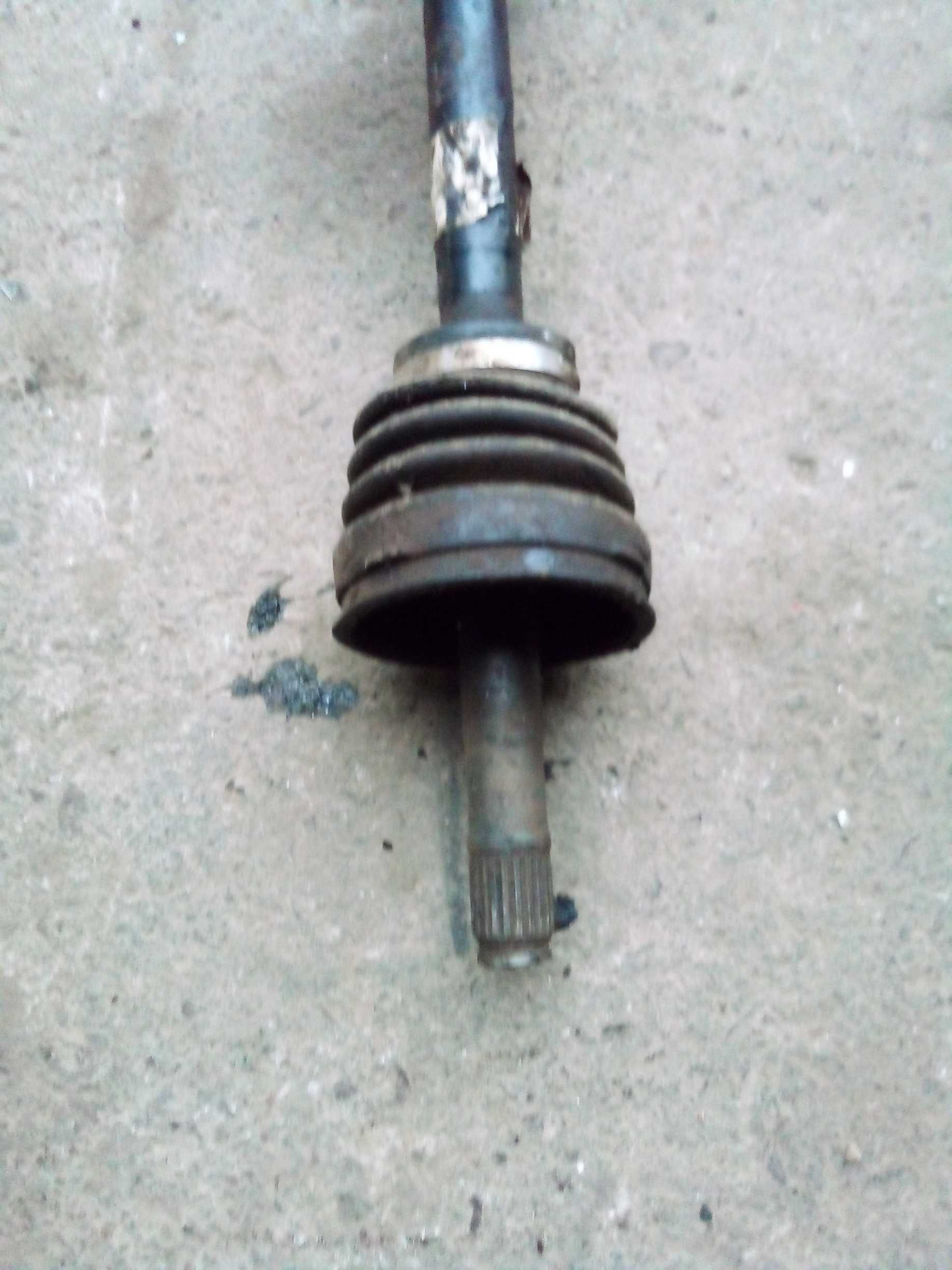 Semi-eixo Fiat Palio lado esquerdo 3