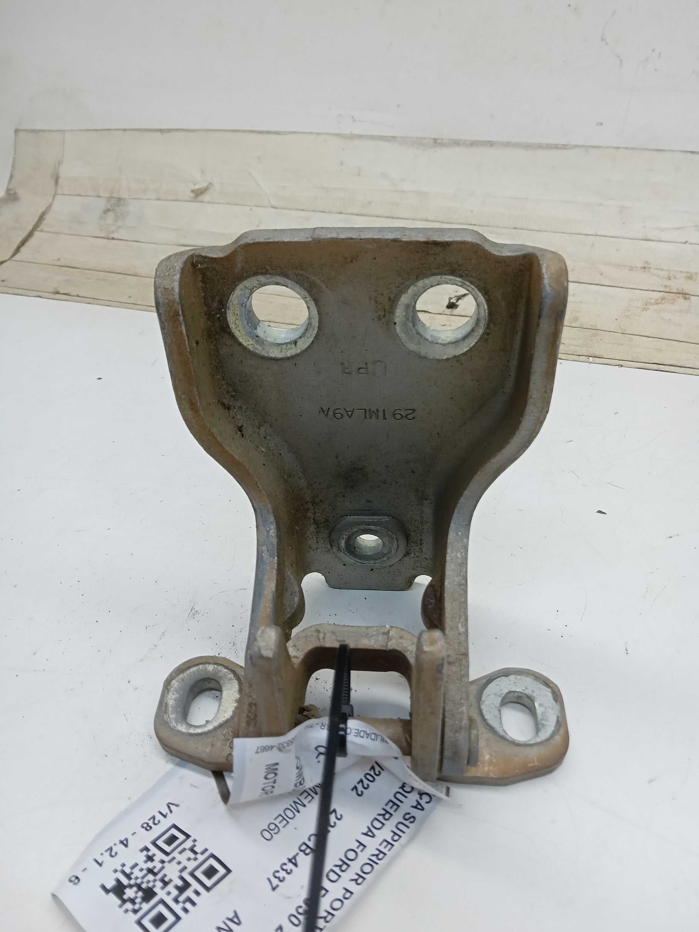 DOBRADIÇA SUPERIOR PORTA DIANTEIRA ESQUERDA Ford F350 2001