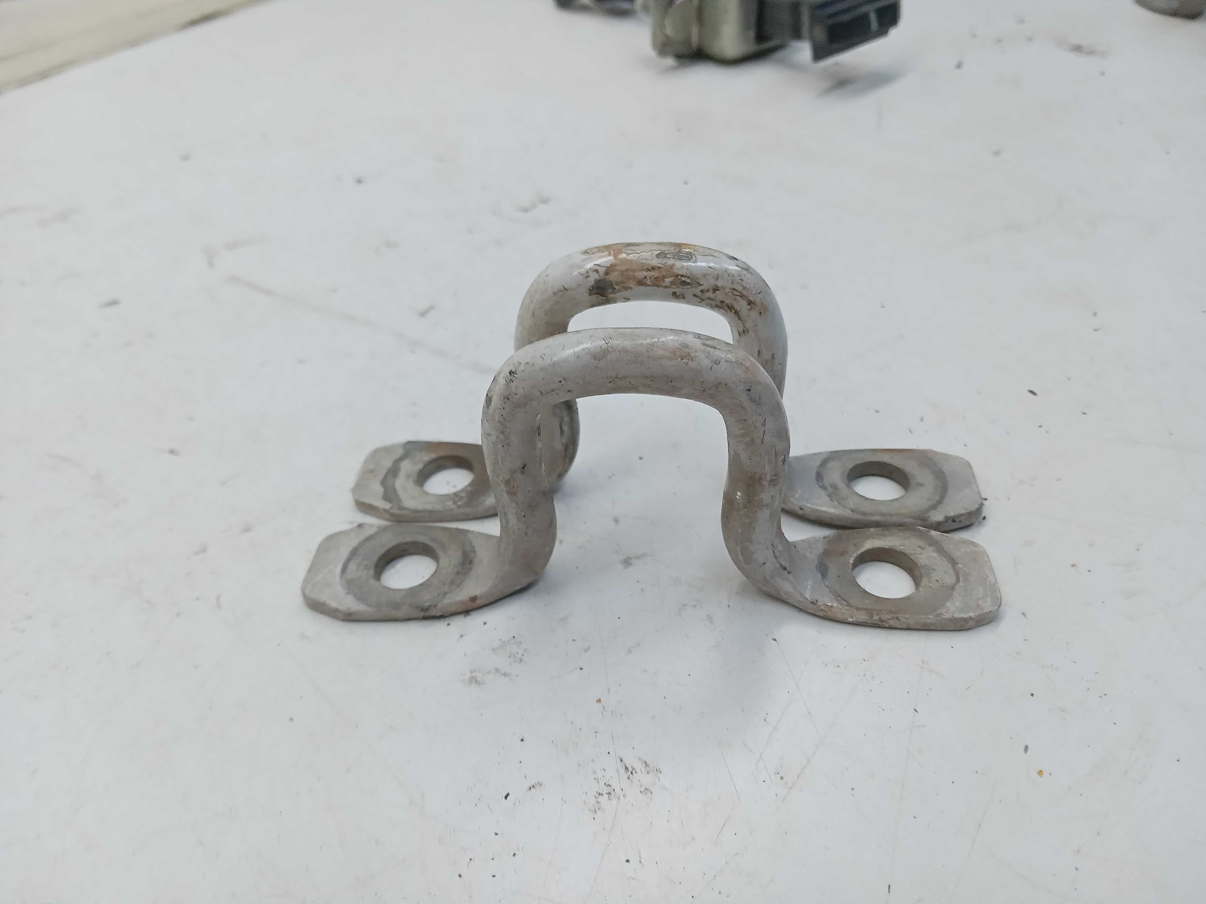 PAR SUPORTE AMARACAO CAÇAMBA GM S10 2020 1