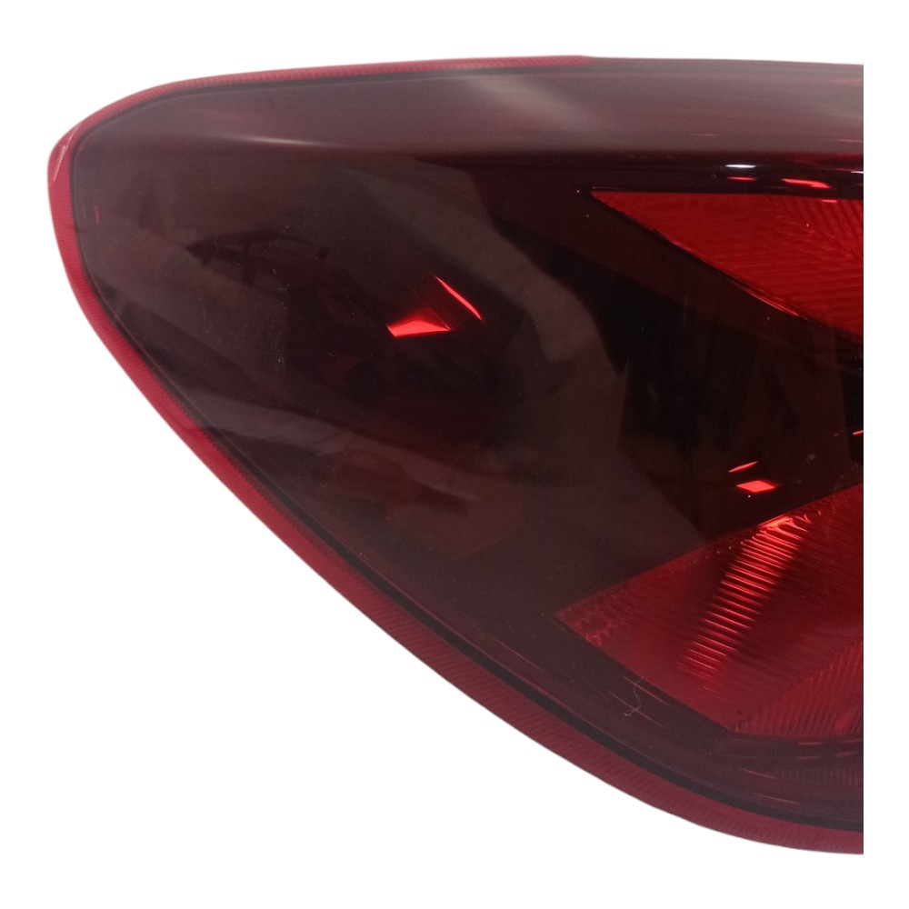 Lanterna Tras Esquerda Gm Onix Hatch 2020 A 2024 Recuperada Esquerdo/motorista Xxxx 2