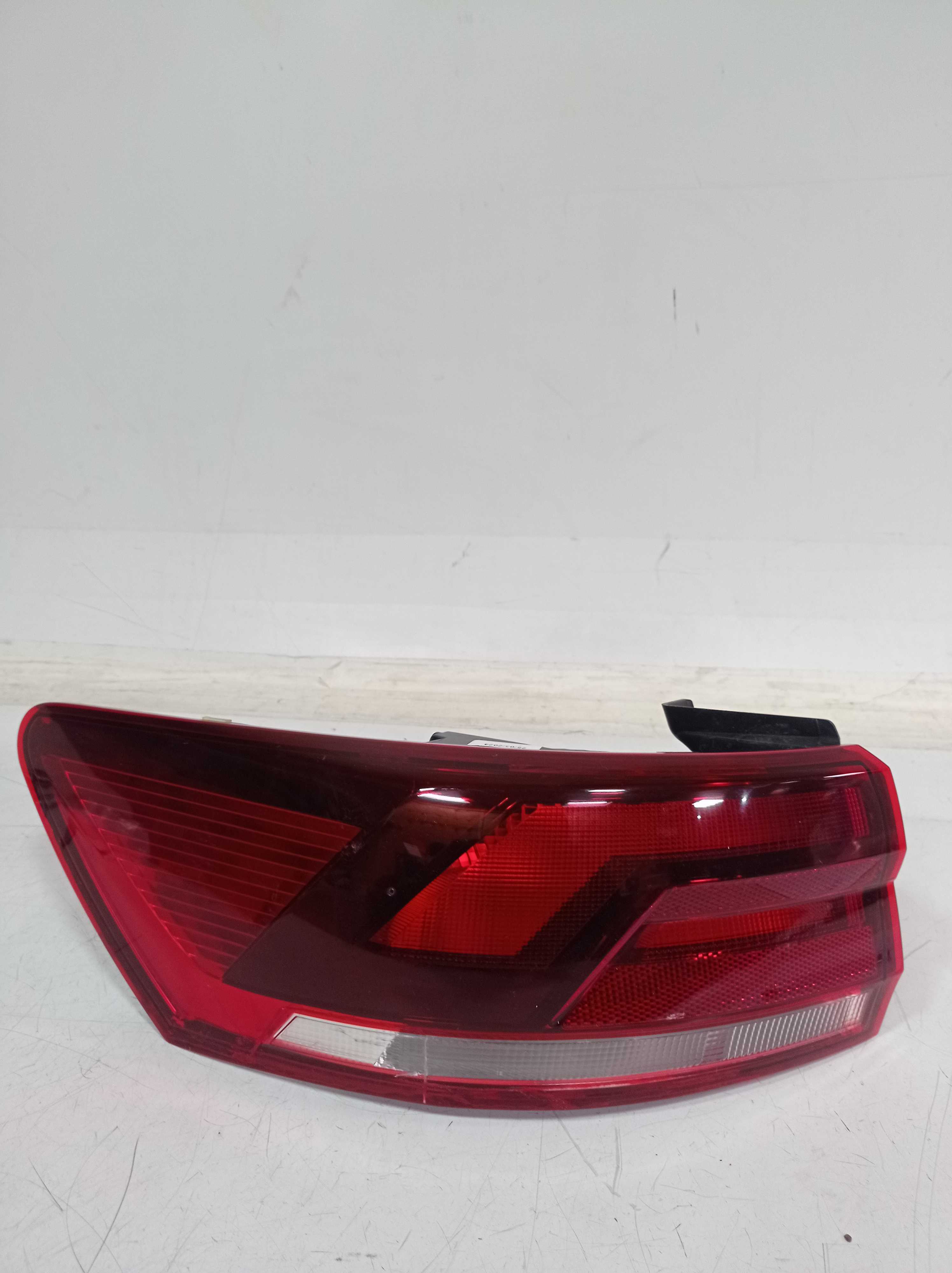 6EC945095 LANTERNA TRAS ESQUERDA VW VIRTUS 2018 A 2021 RECU