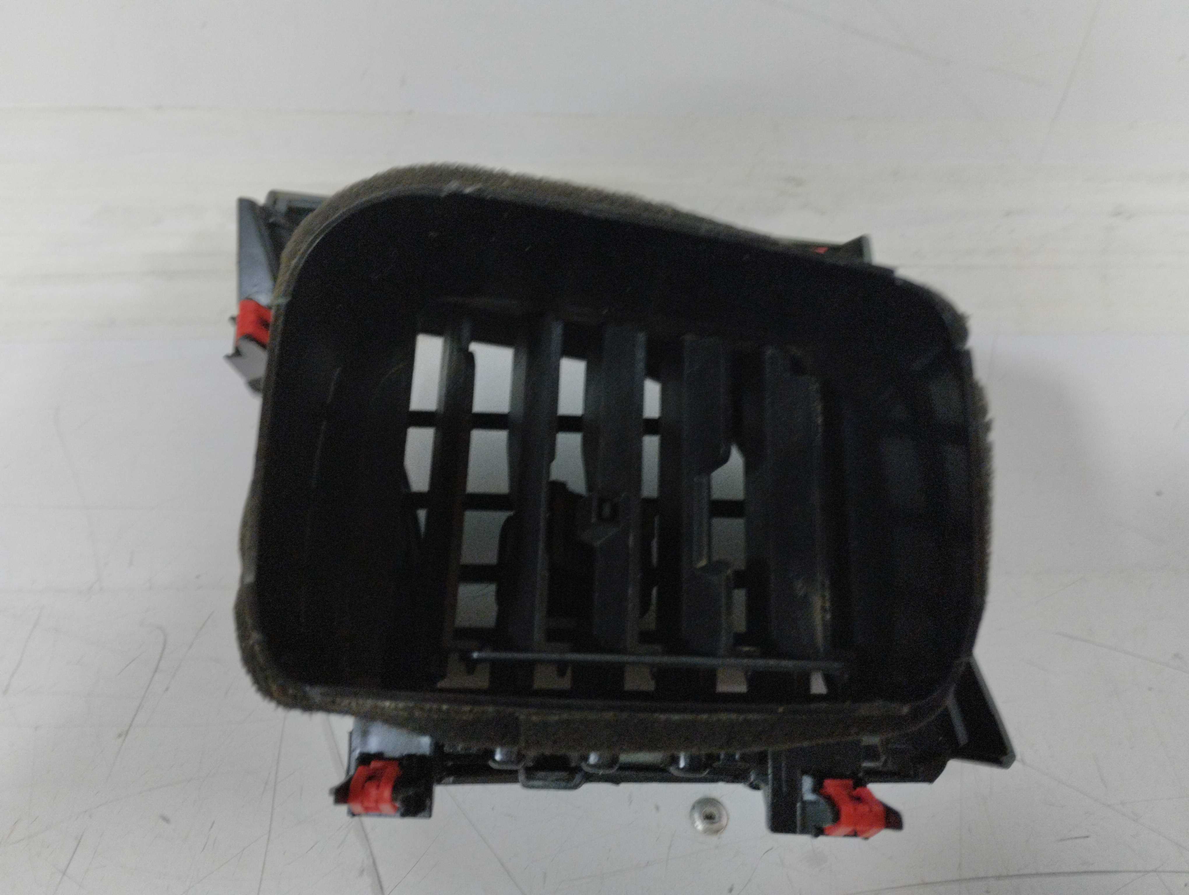 Difusor de ar Hilux 2019 2