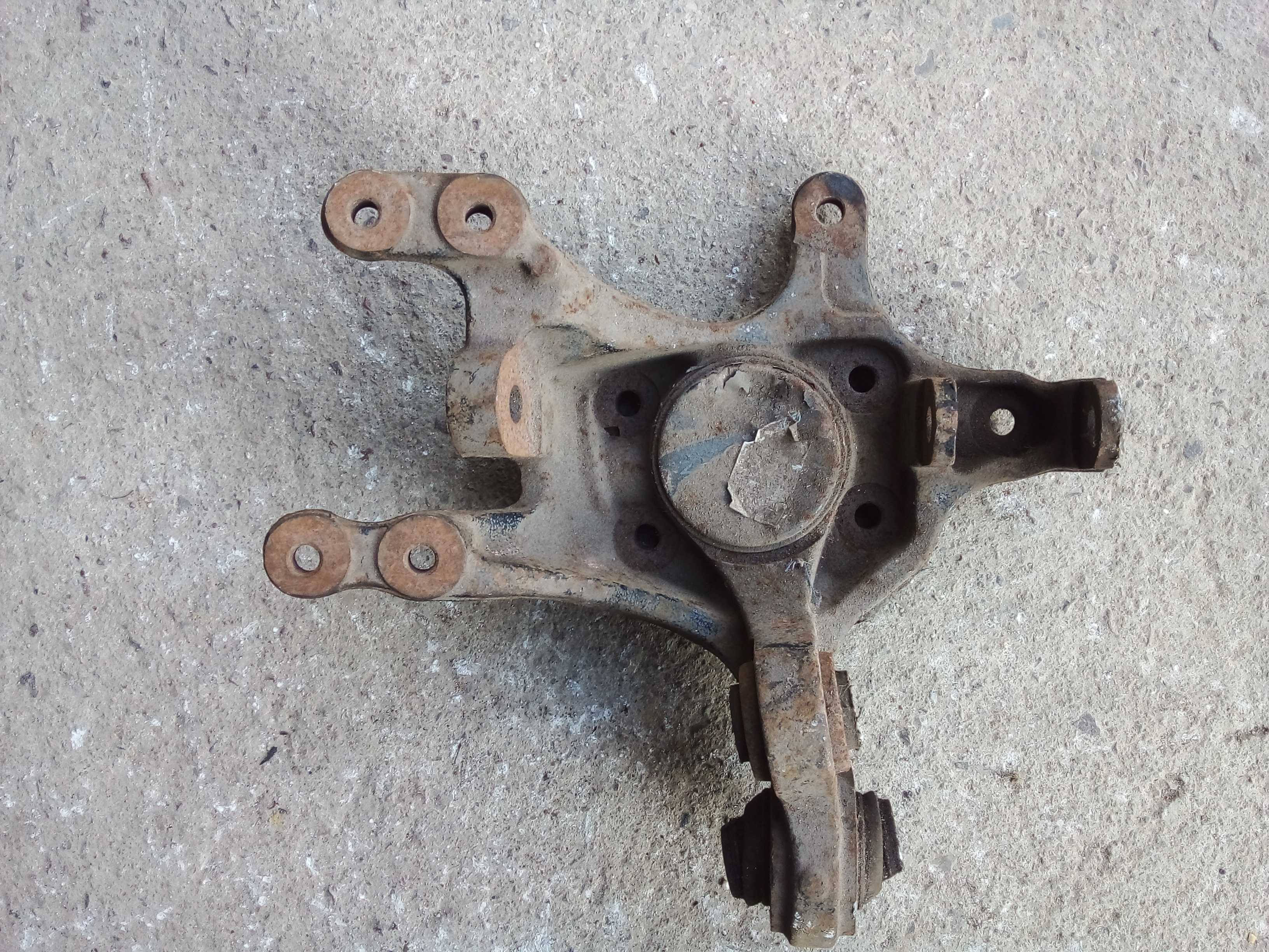 CUBO MONTANTE TRASEIRO DIREITO HYUNDAI I30 2011 2