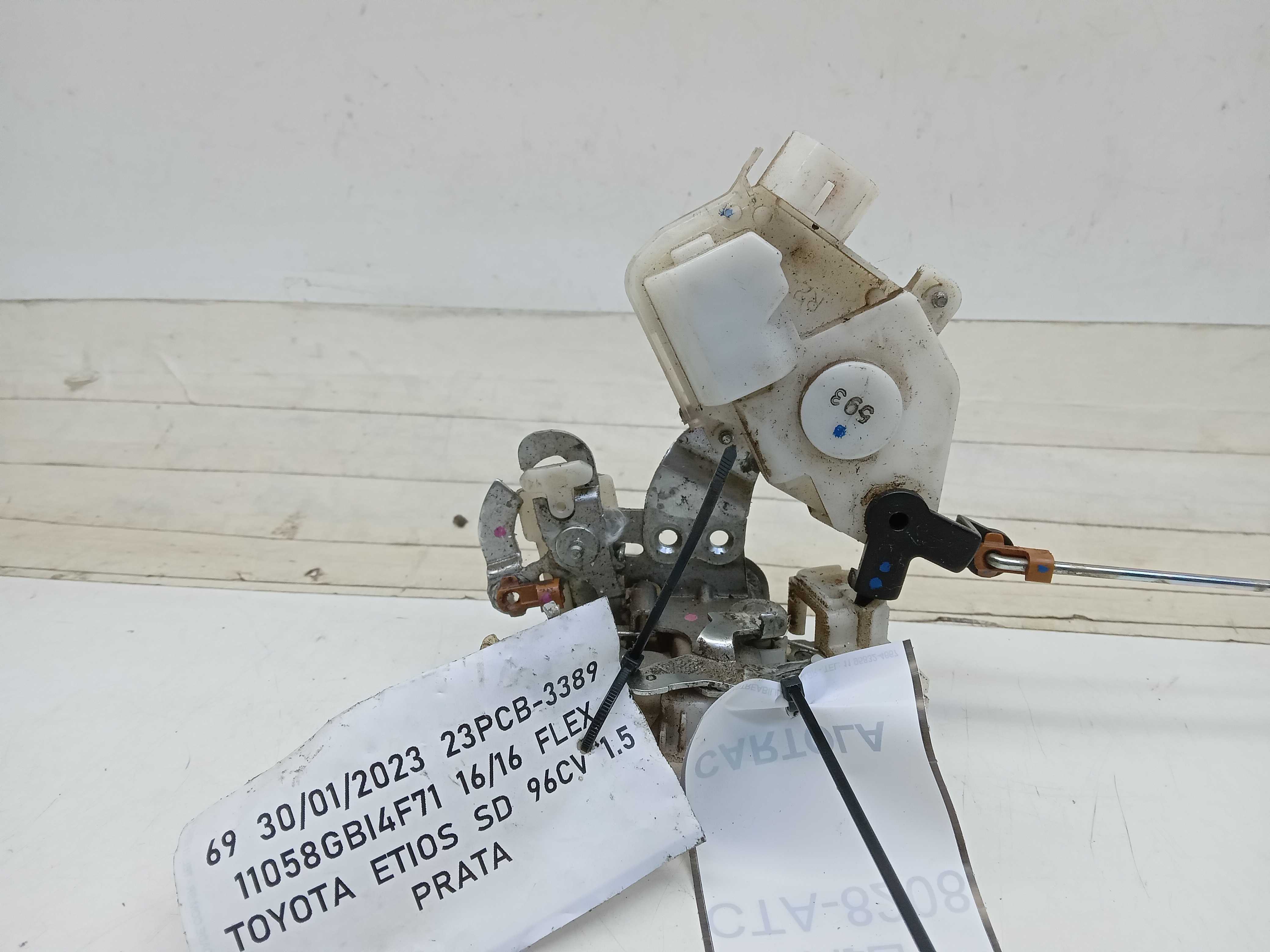 FECHADURA PORTA TRASEIRA LD TOYOTA ETIOS 2016 1
