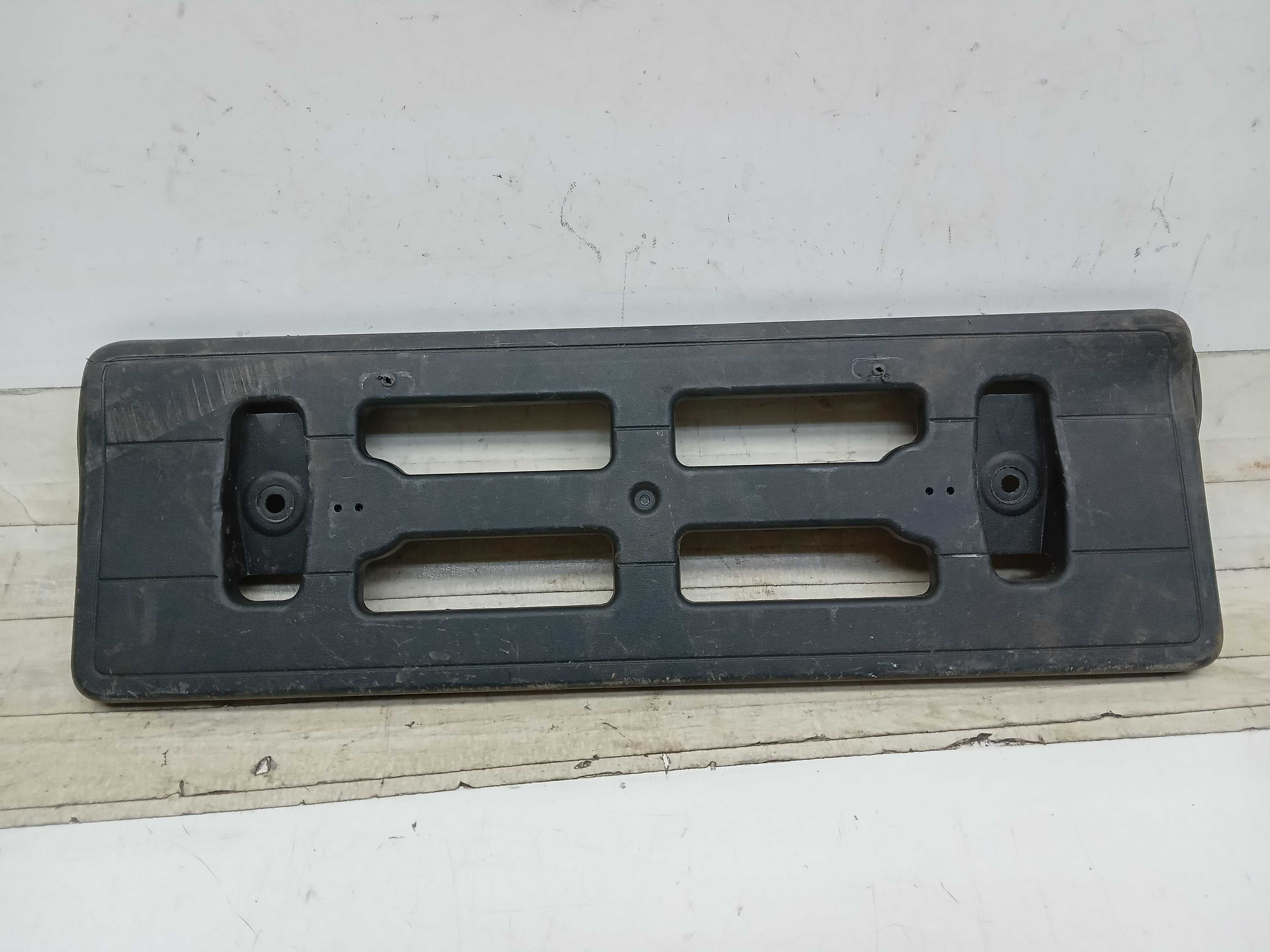 ACABAMENTO MOLDURA PLACA DIANTEIRA VOLVO C40 EC40 EX40 XC40 1