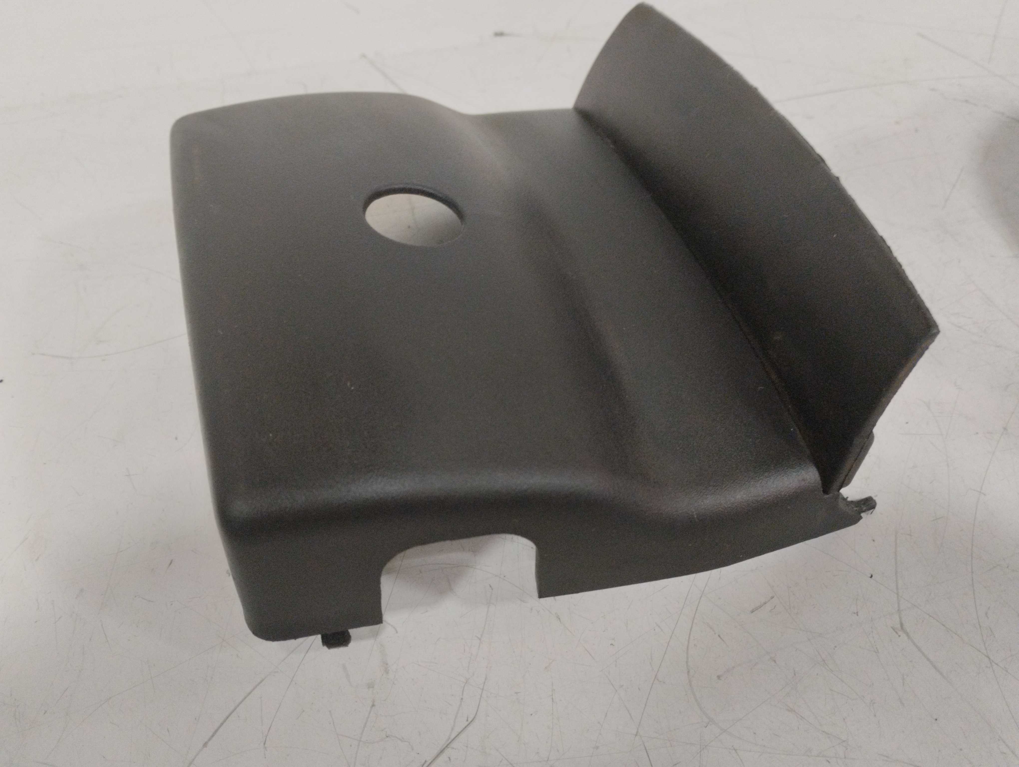 Acabamento coluna direção Ford EcoSport 2004/2005