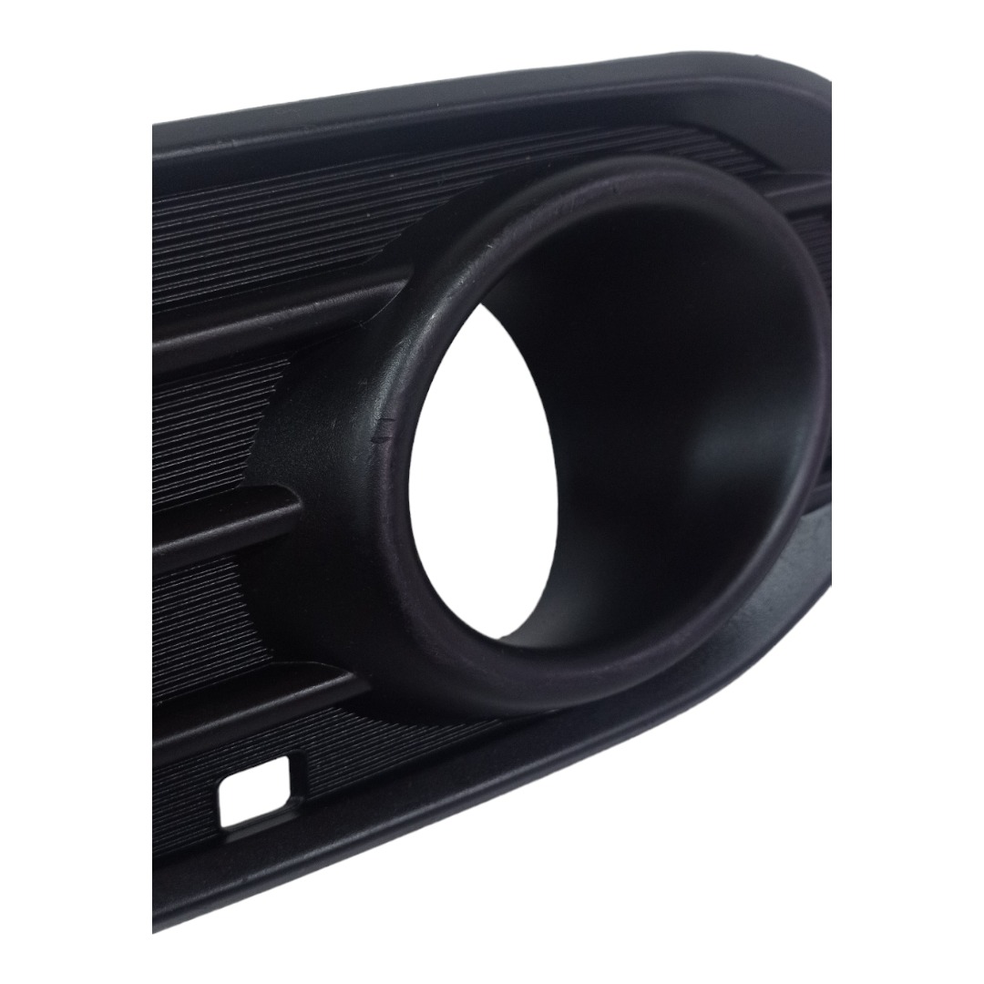 Grade Moldura Farol Milha Direito Hrv 2019 A 2021 4