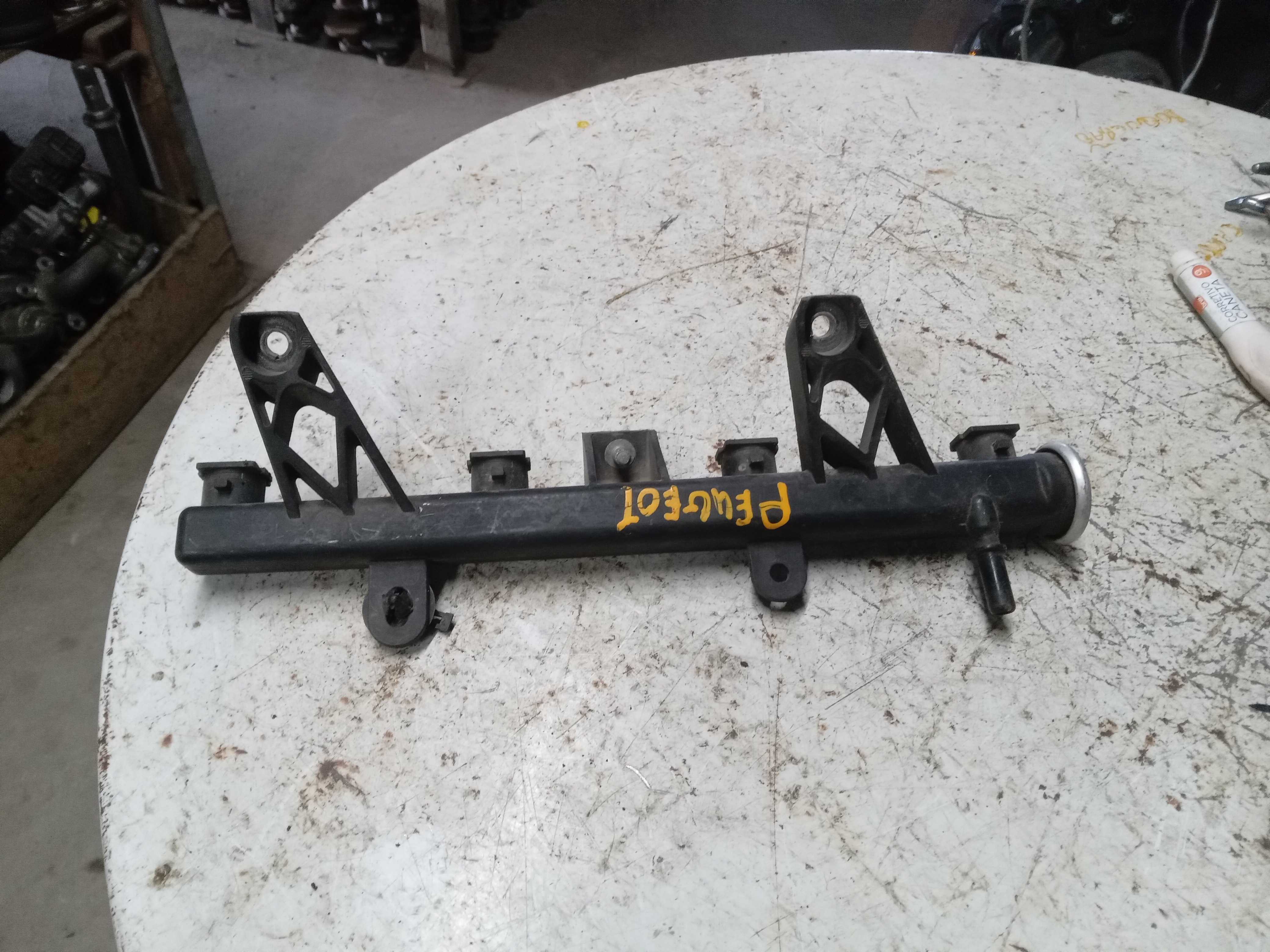 FLAUTA BICO INJETOR PEUGEOT 206 OU CITROEN C3 2