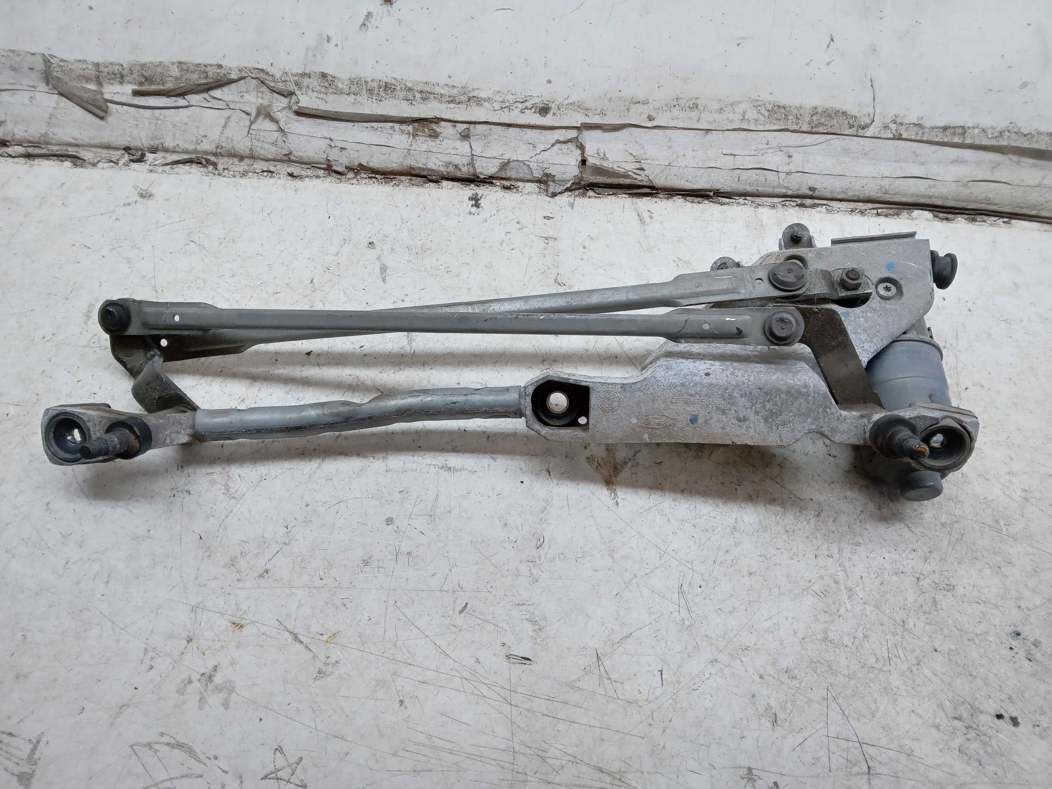 GALHADA COM MOTOR LIMPADOR PARABRISA FORD FIESTA 2014 2