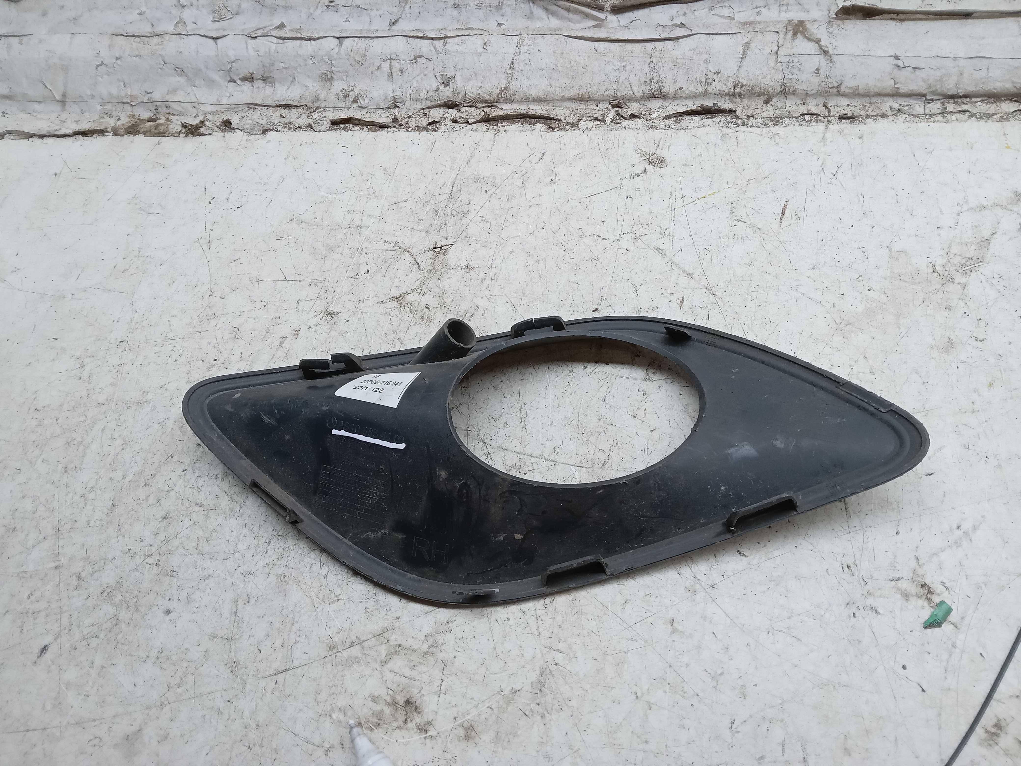 ACABAMENTO MOLDURA FAROL MILHA NEBLINA MB SPRINTER 5T 2020 2