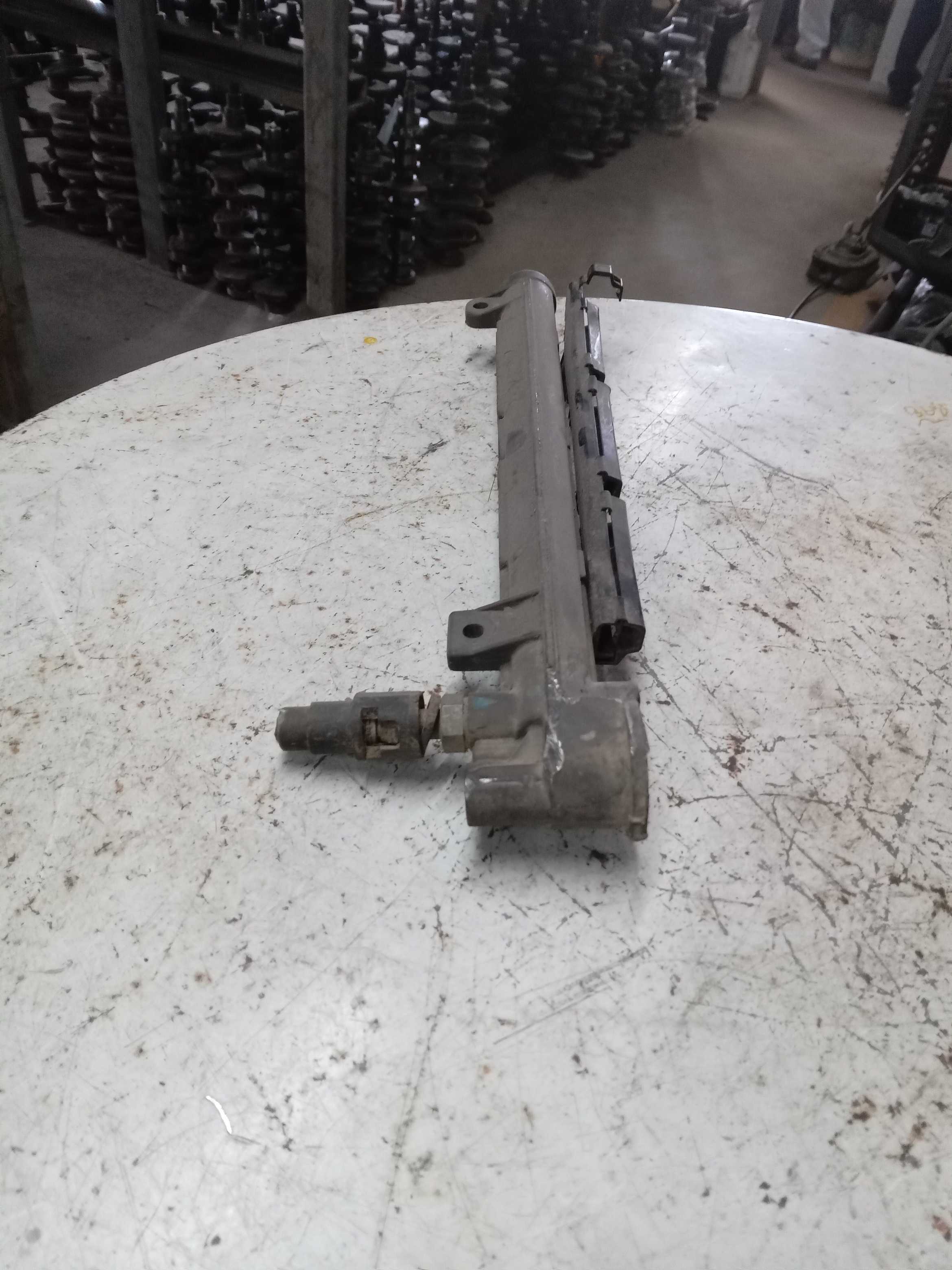 FLAUTA BICO INJETOR VW GOL OU PARATI 10 16V 2