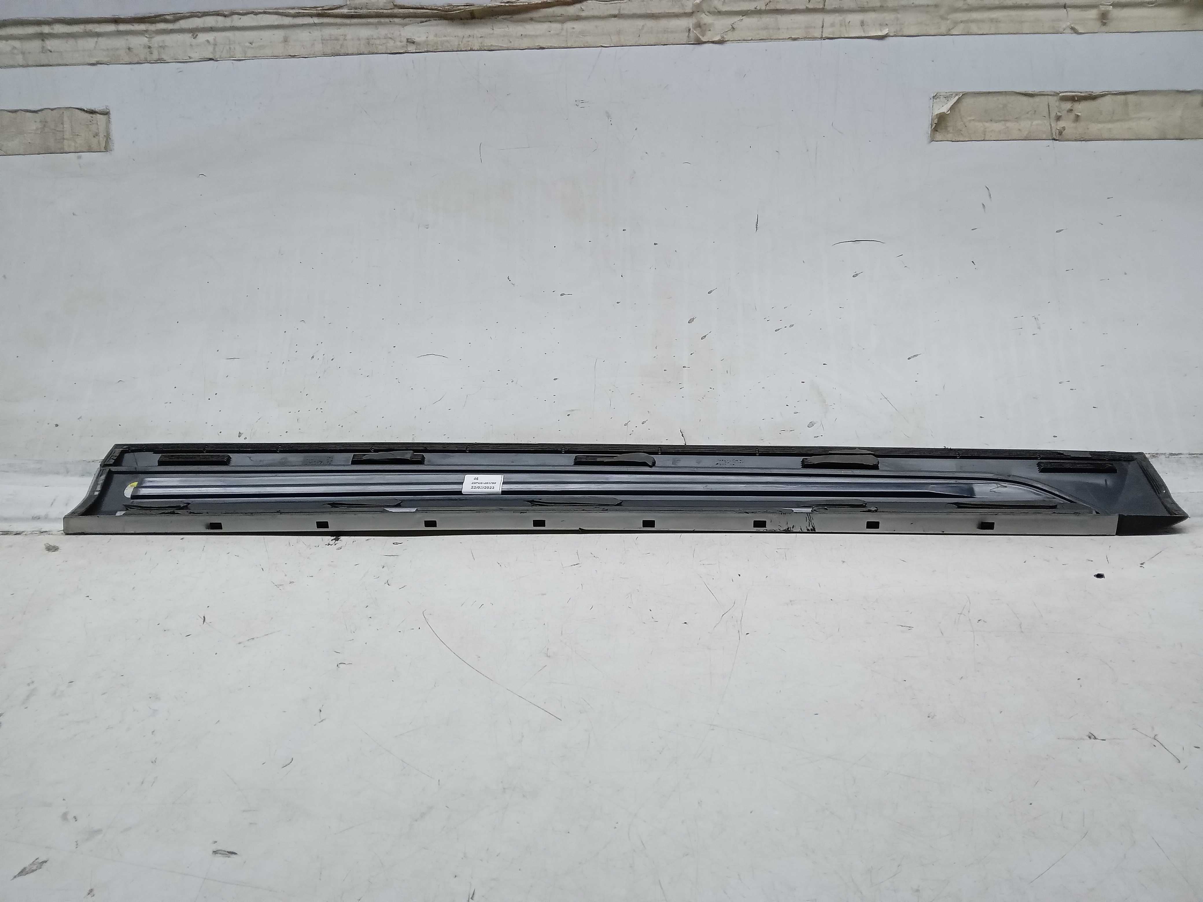 FRISO PORTA DIANTEIRA LE VW CROSSFOX 2014 2