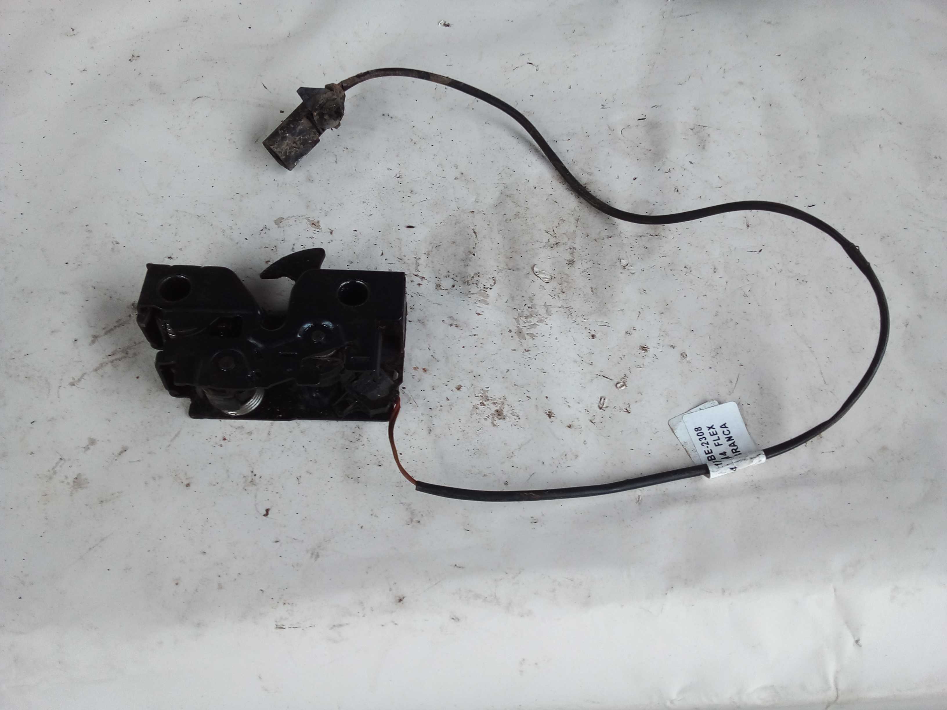 FECHADURA CAPÔ JETTA 2014