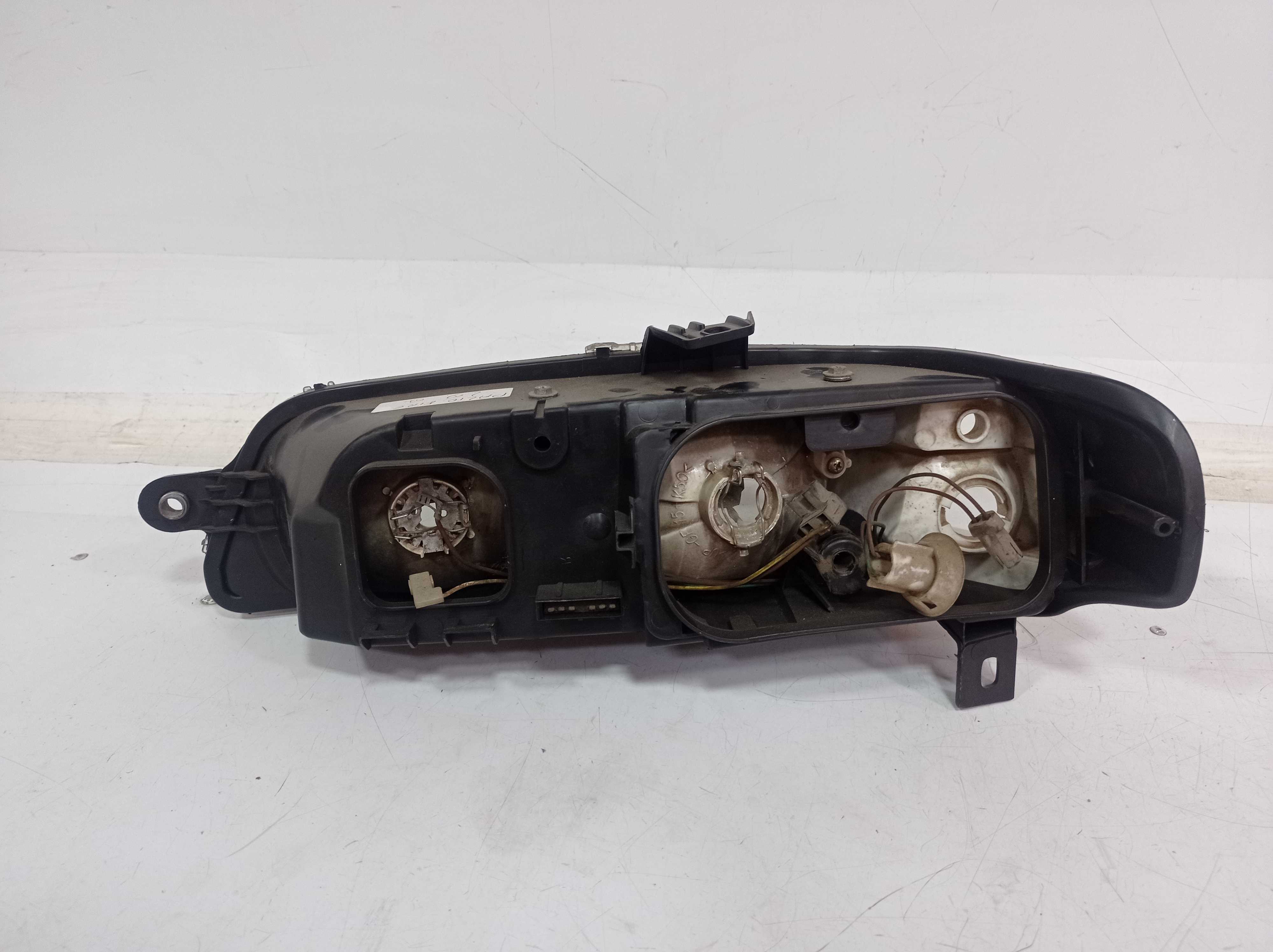 FAROL DIREITO FIAT PALIO FIRE 2002 RECUPERADO 3