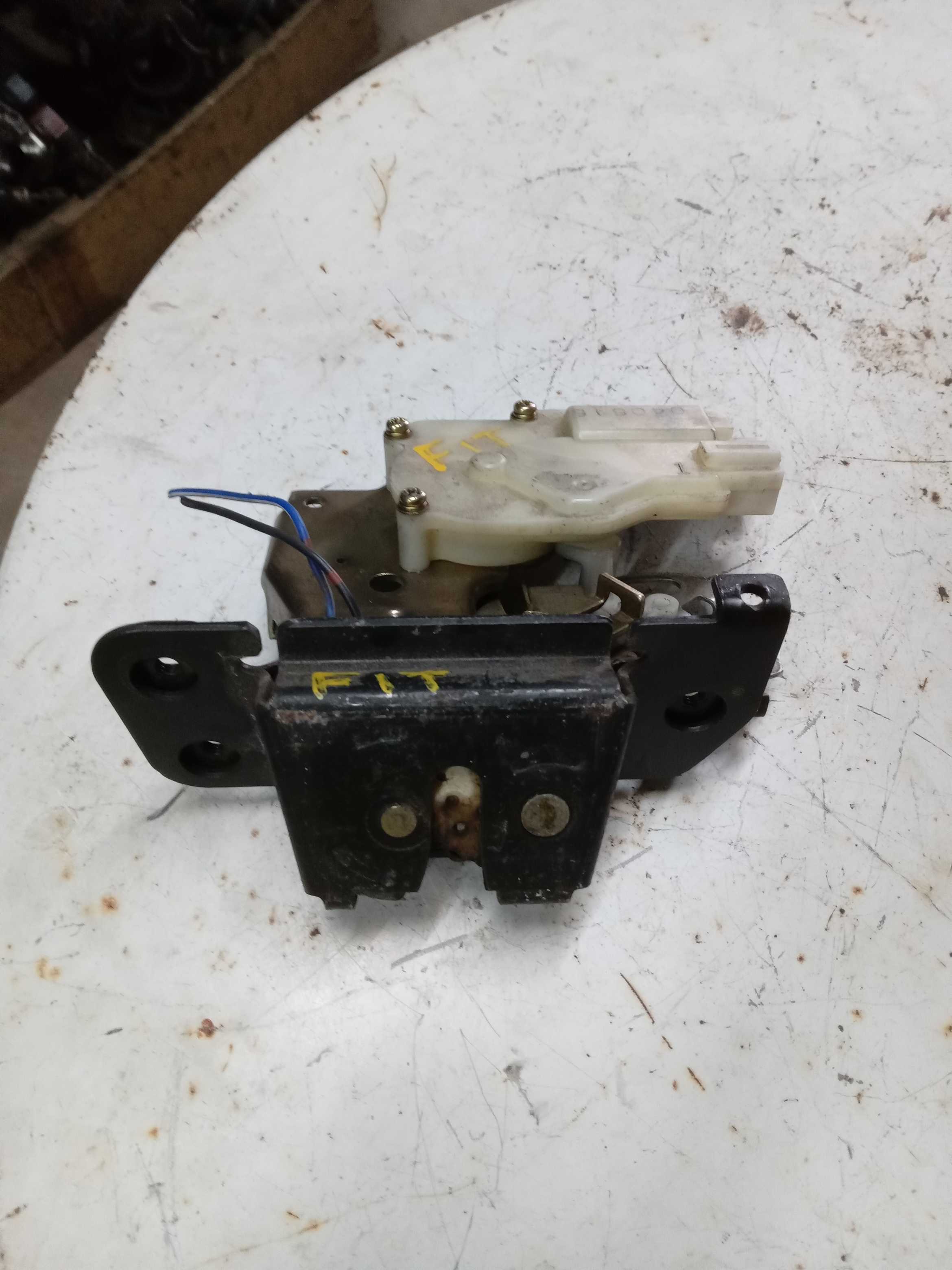 FECHADURA TAMPA TRASEIRA HONDA FIT 2