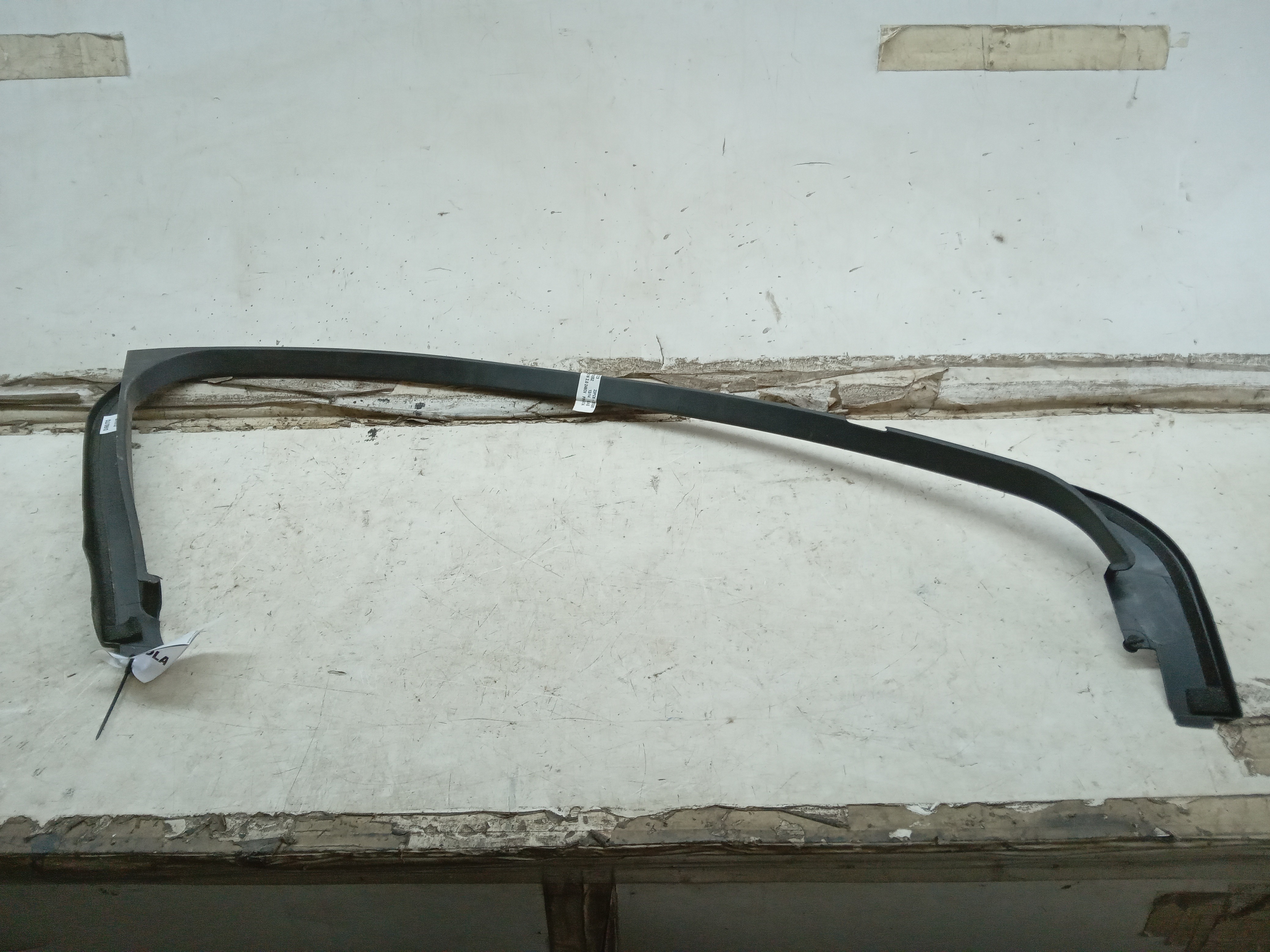 ARCO MOLDURA INTERNA PORTA DIANTEIRA LD FORD FUSION 2014 2