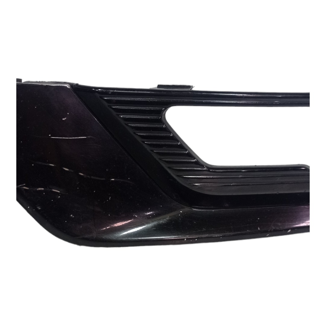 Grade Moldura Farol Milha Direito Ford Fusion 2016 A 2018 Preto Direito 3