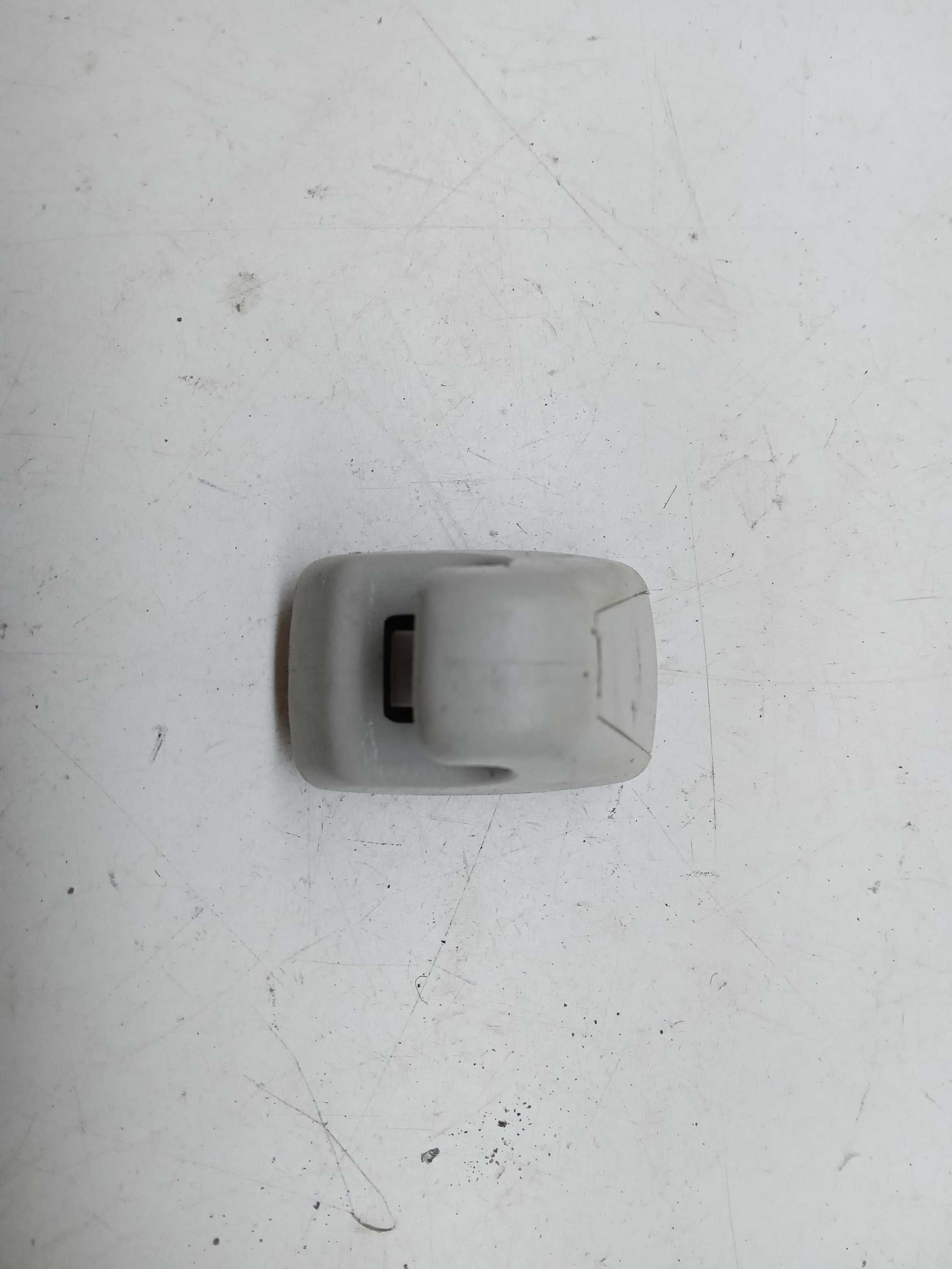 TRAVA PRESILHA QUEBRA SOL GM ONIX 2015