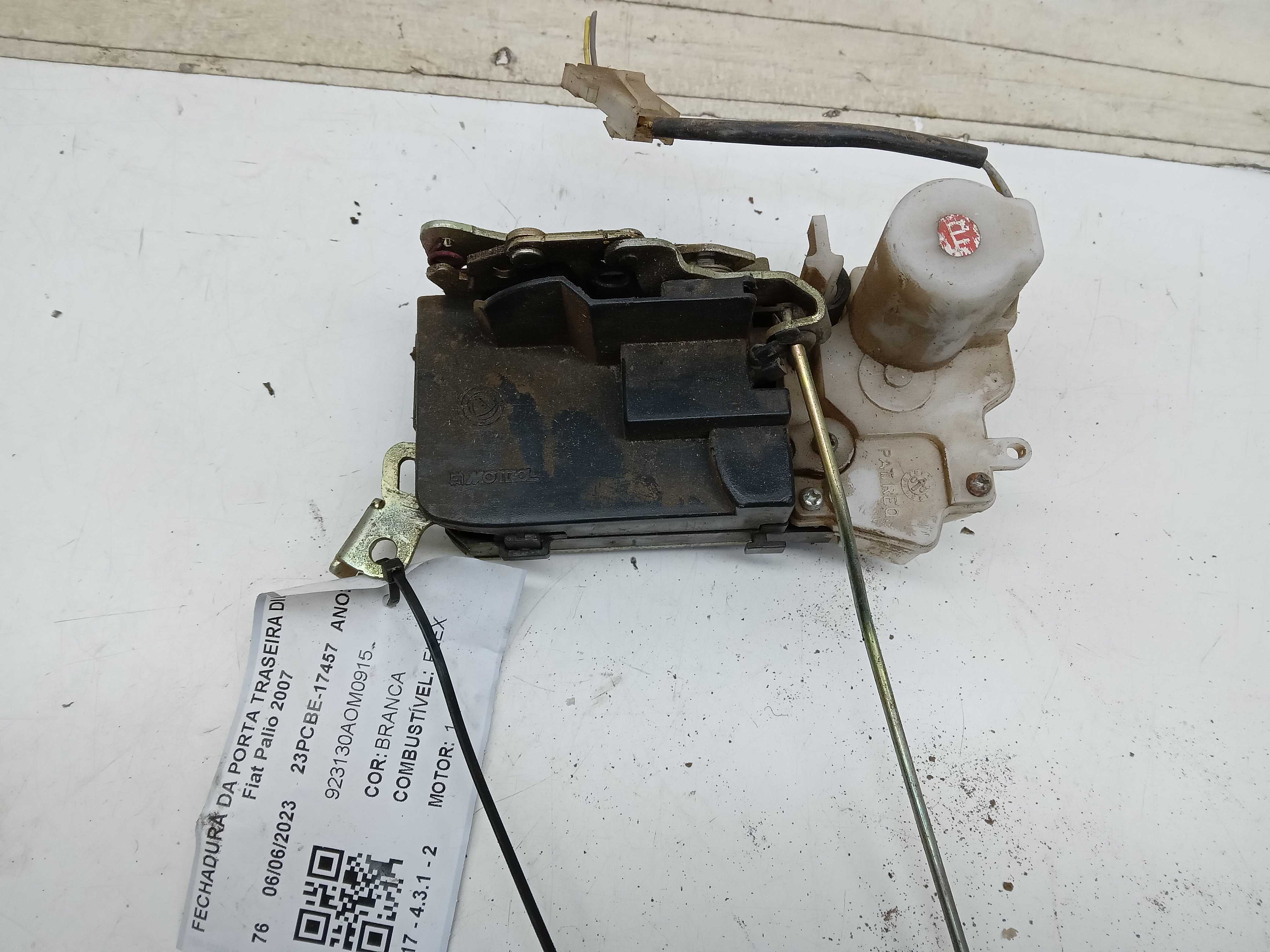 FECHADURA PORTA TRASEIRA LD FIAT PALIO  2007 1