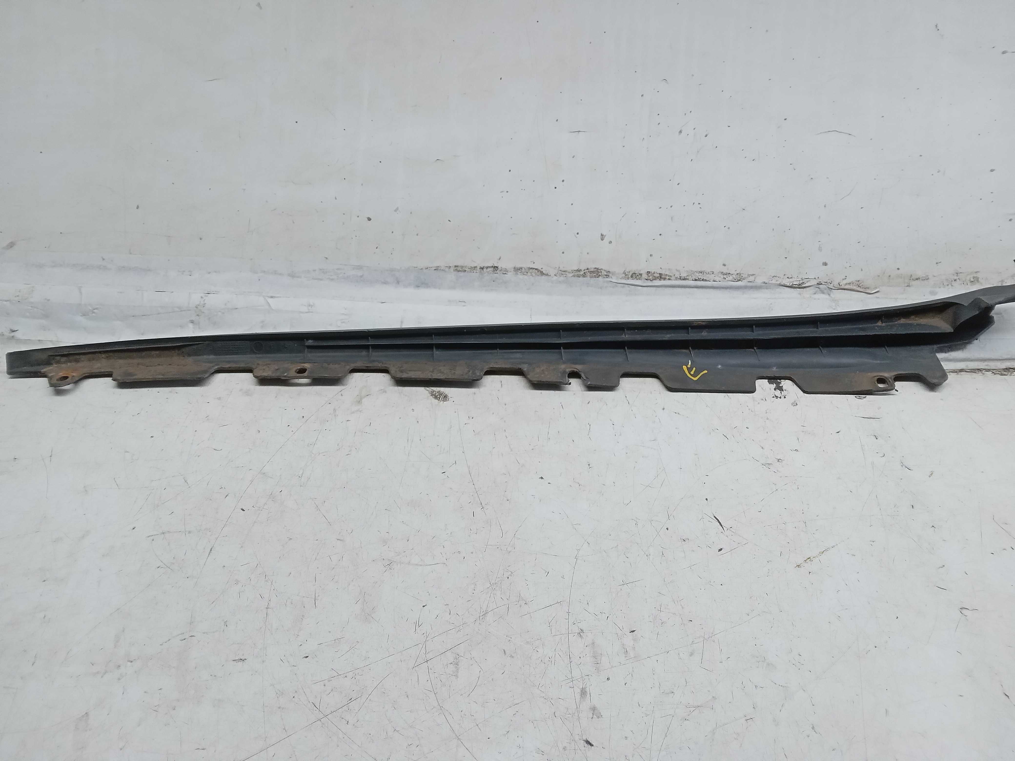ACABAMENTO MOLDURA PARABRISA LE FIAT PALIO