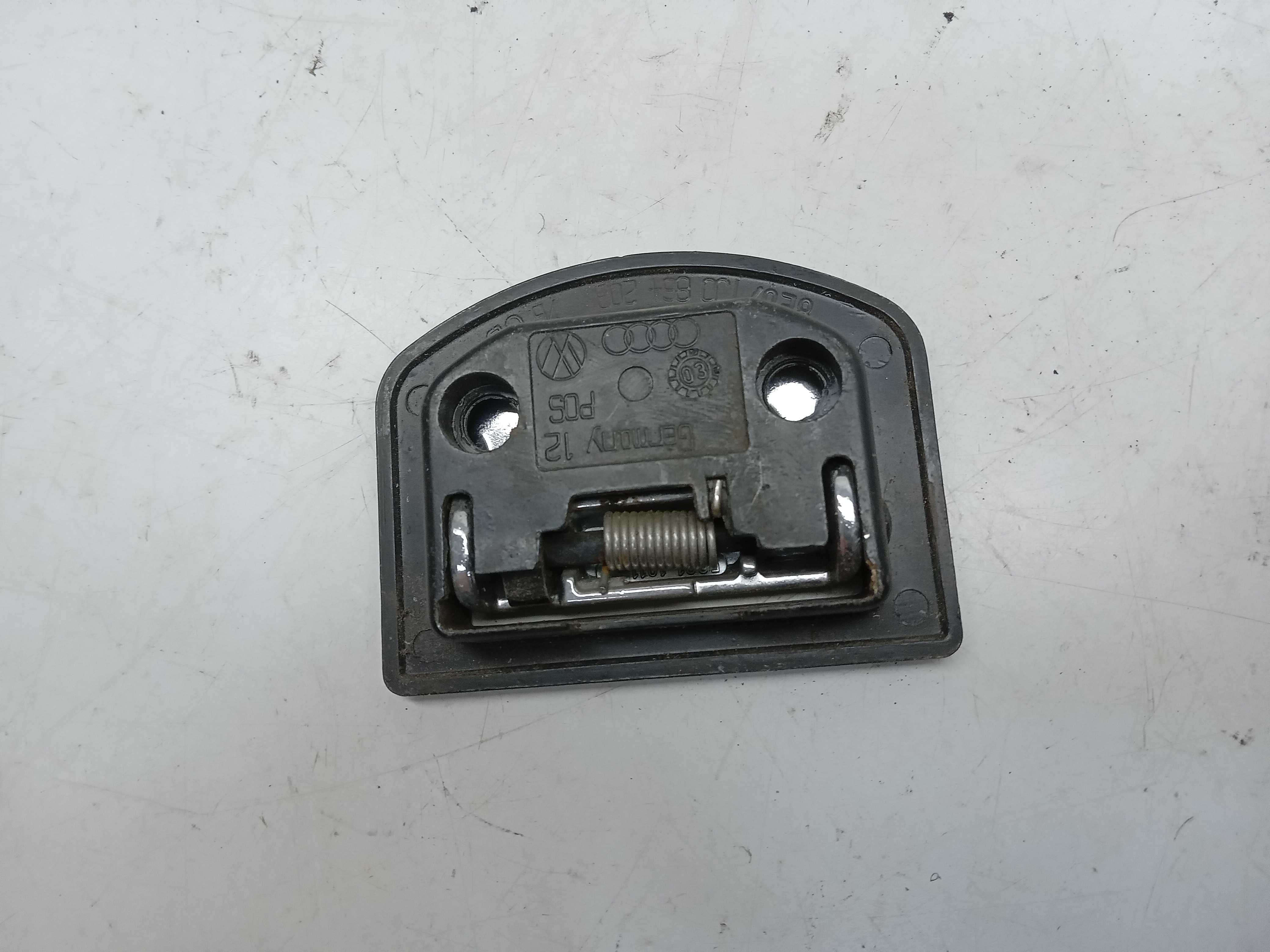 GANCHO ALÇA PORTA MALAS AUDI A3 2