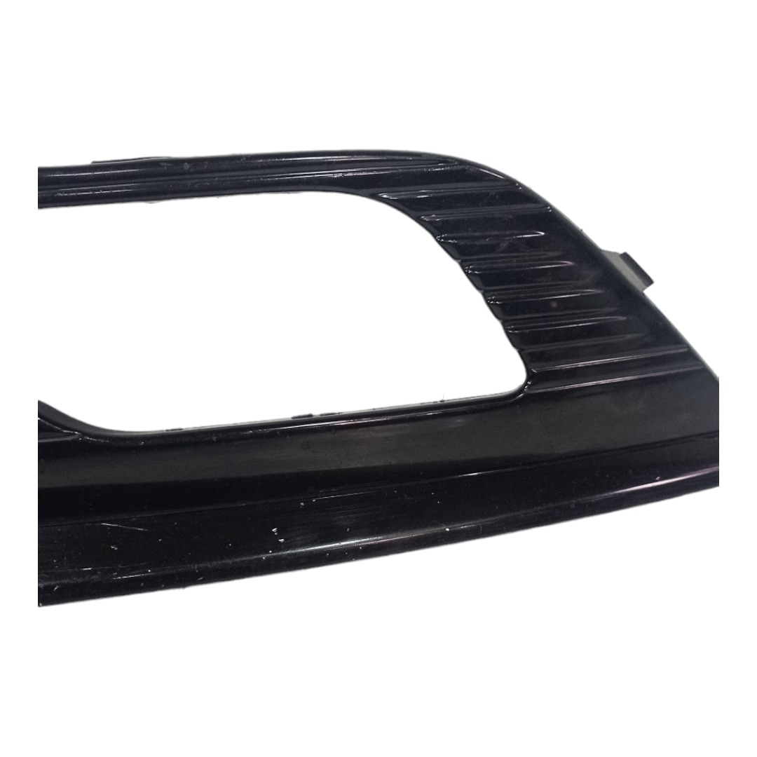 Grade Moldura Farol Milha Direito Ford Fusion 2016 A 2018 Preto Direito 4