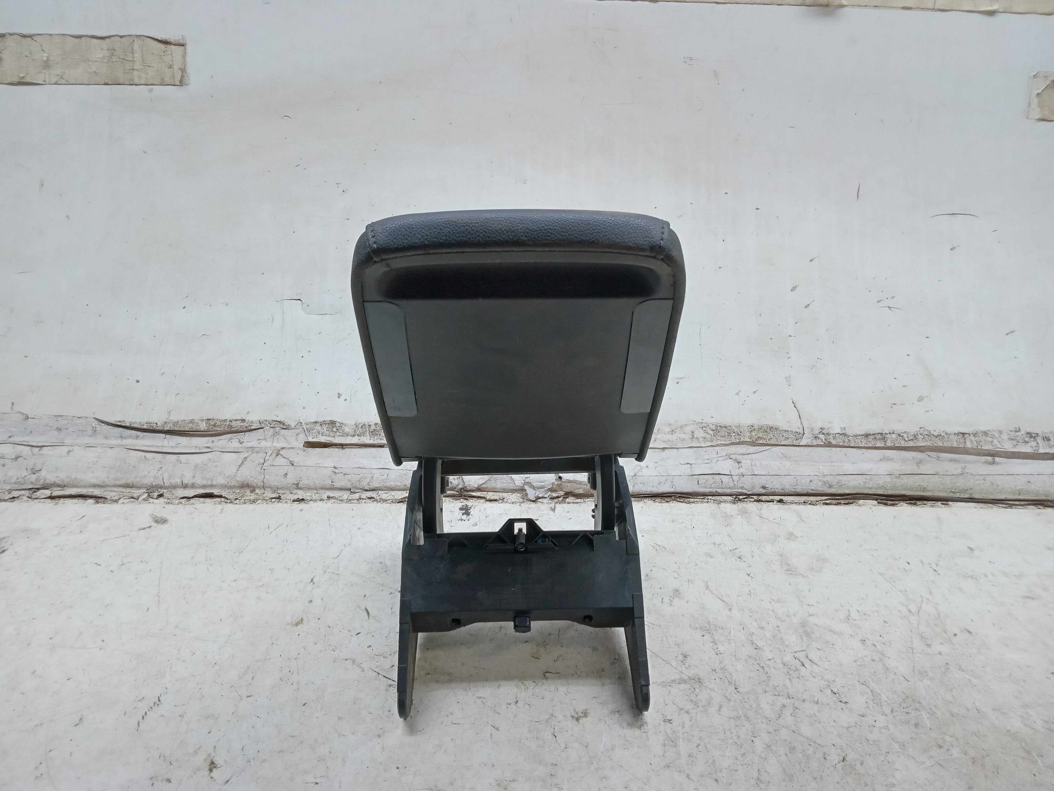 APOIO BRAÇO CONSOLE CENTRAL VW TAOS 2020 1
