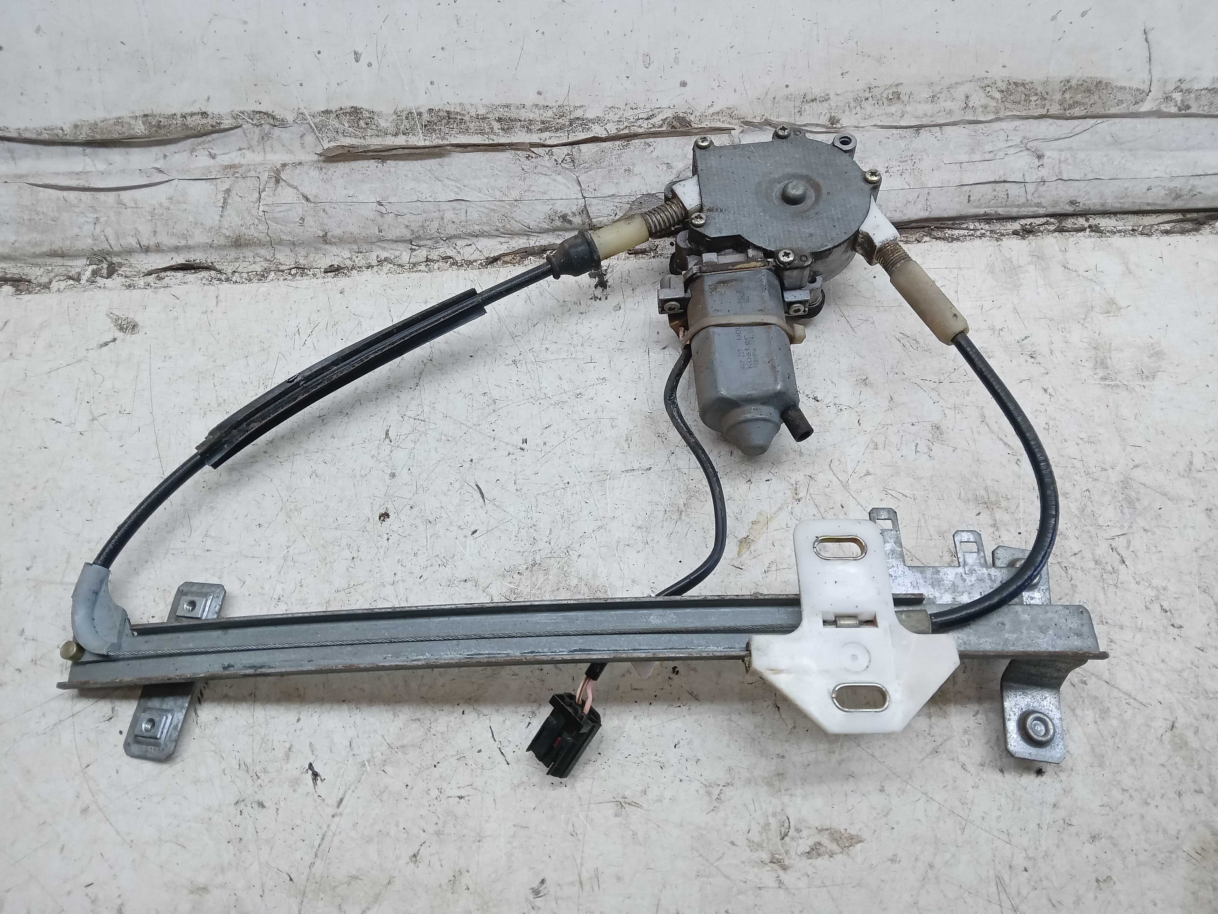 MAQUINA VIDRO ELETRICO TRASEIRO LD VOLVO 460 1995 2