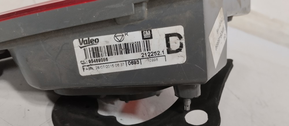 Lanterna Traseiro Direito Tampa Sedan Gm Cruze 2011 A 2014 4