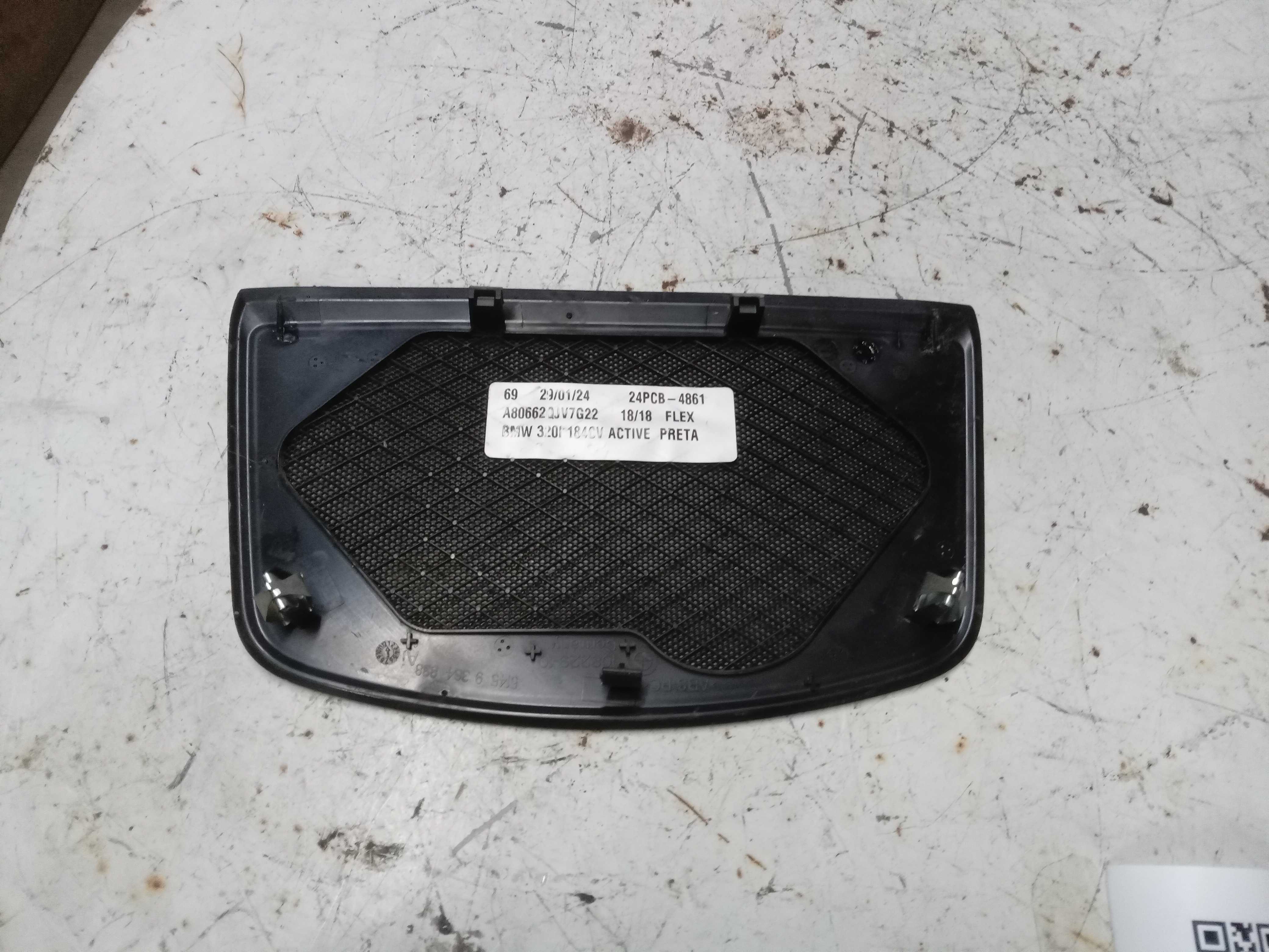 ACABAMENTO DO ALTO FALANTE CENTRAL PAINEL BMW 320I 2018 2