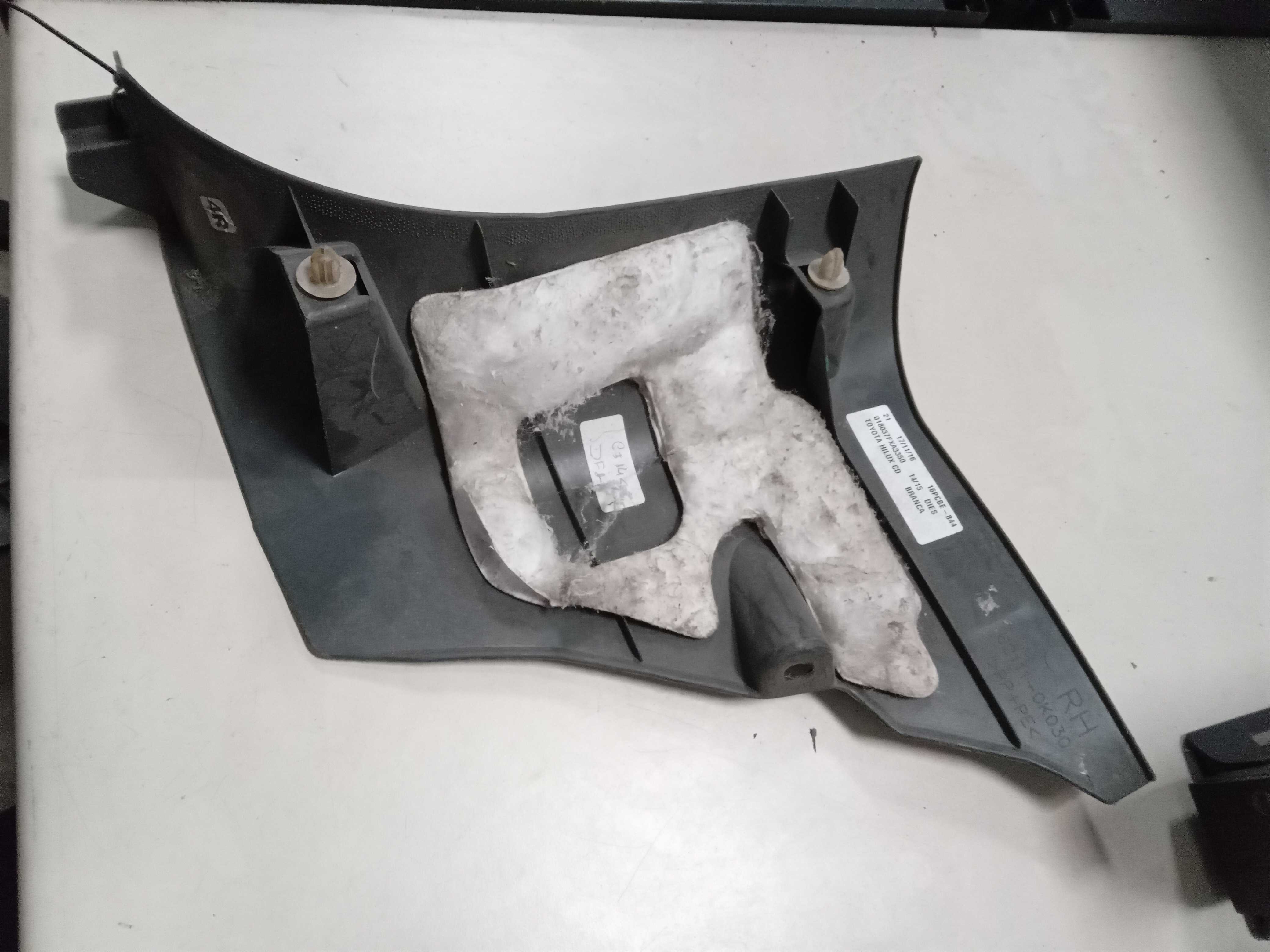 MOLDURA SOLEIRA CANTO LD TOYOTA HILUX 2015 2