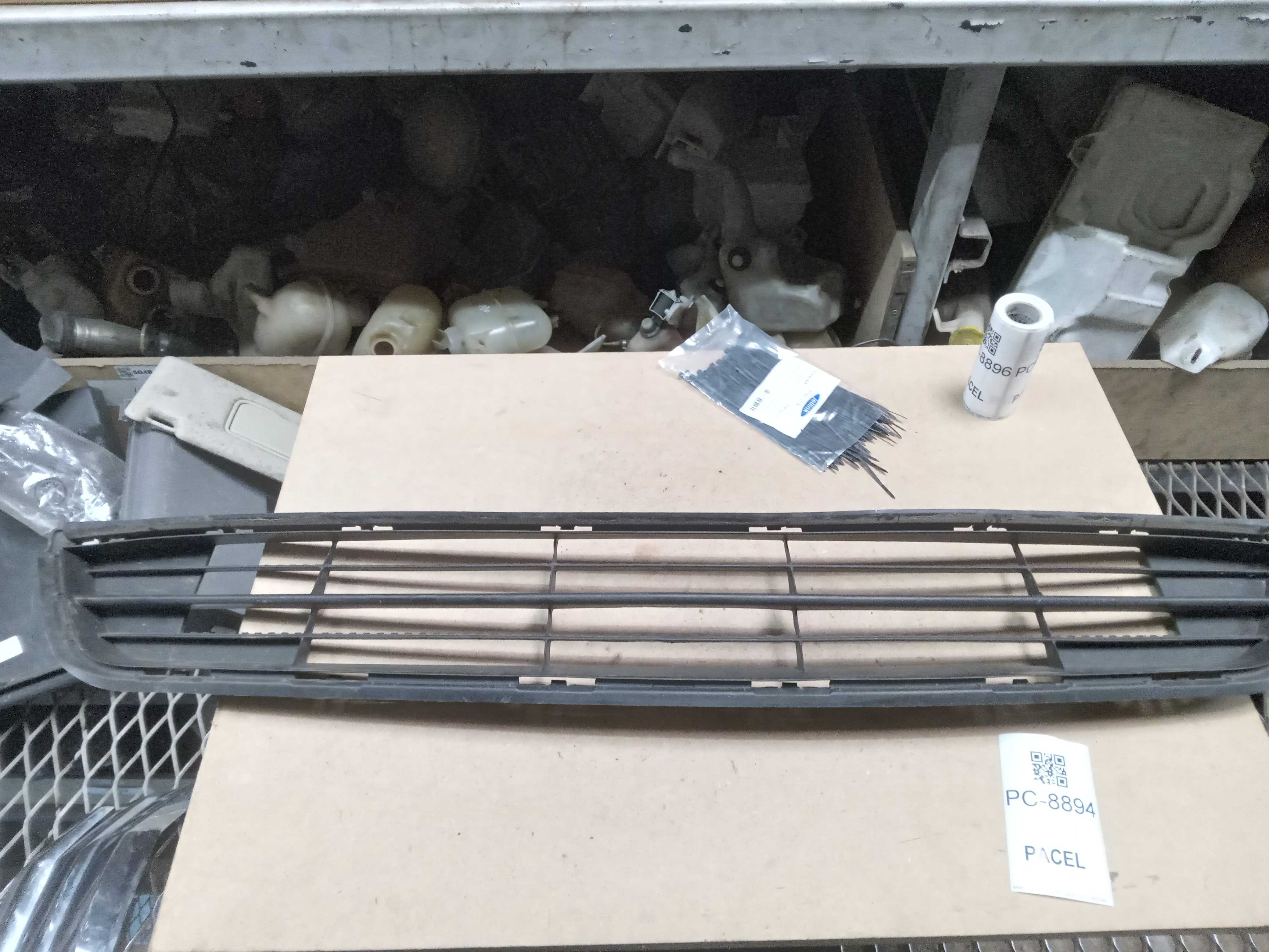 GRADE INFERIOR HONDA HRV 2015 A 2020 2