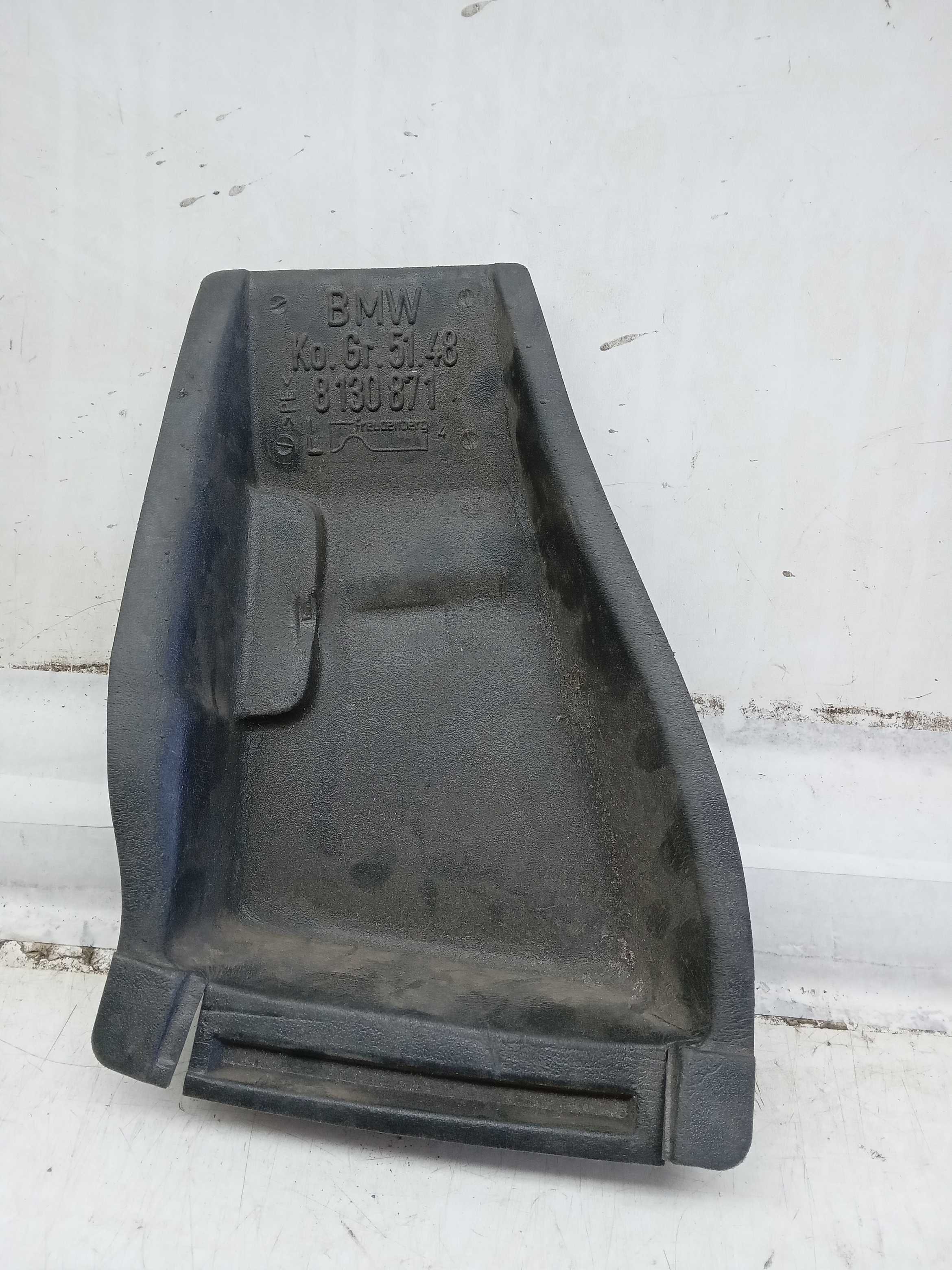 ISOLAMENTO PILAR BMW E36 1