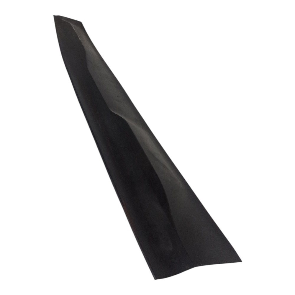 Moldura Porta Dianteira Direita Gm Tracker 2022 Preto 1
