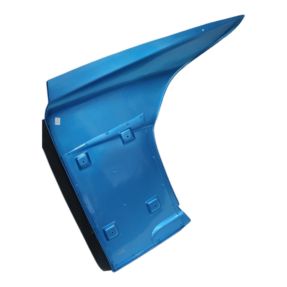 Moldura Esquerda Spoiler Superior Cabine Iveco S-way 2025 – Azul 4