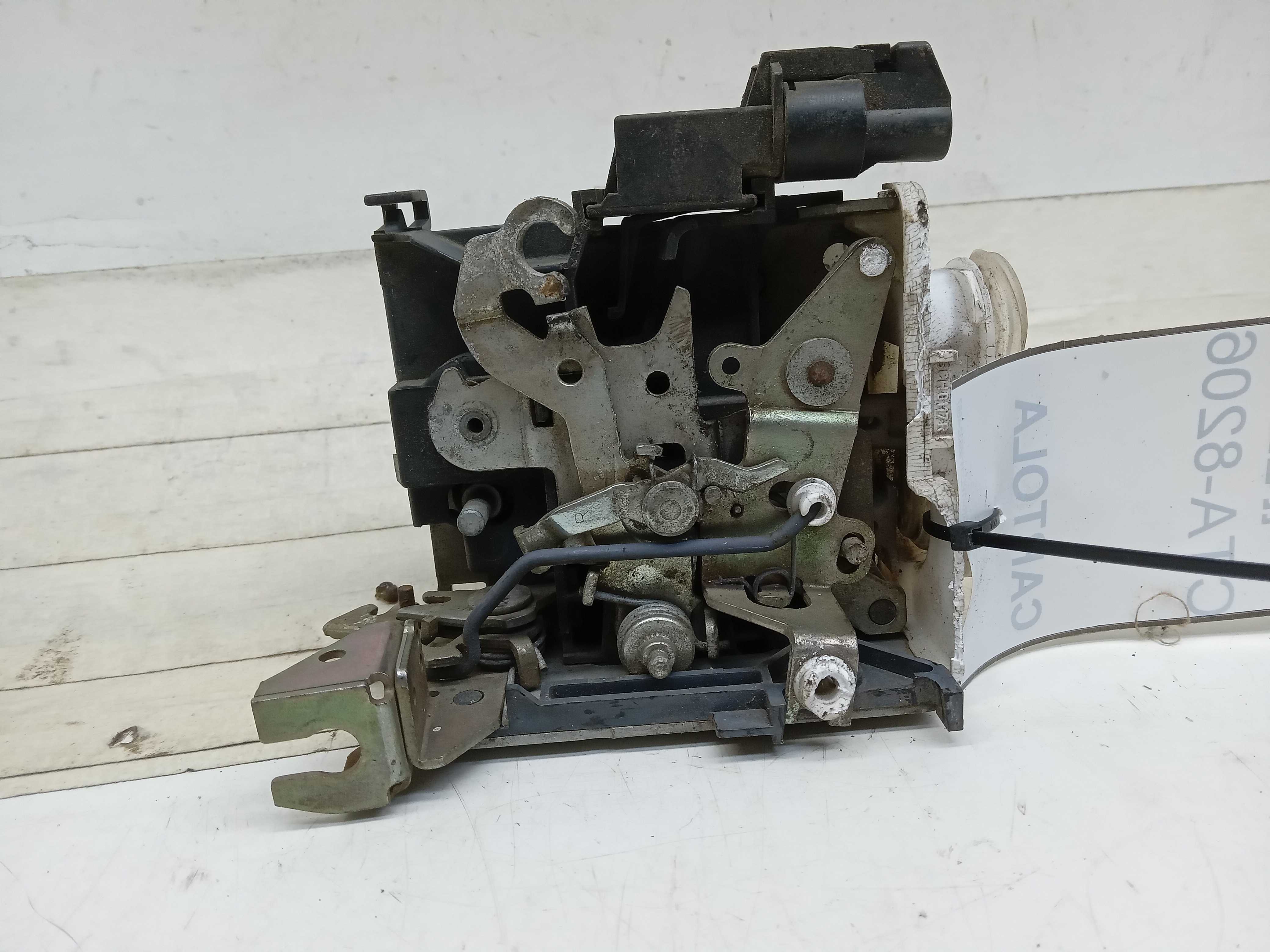 FECHADURA PORTA DIANTEIRA LD AUDI A3 2004 1
